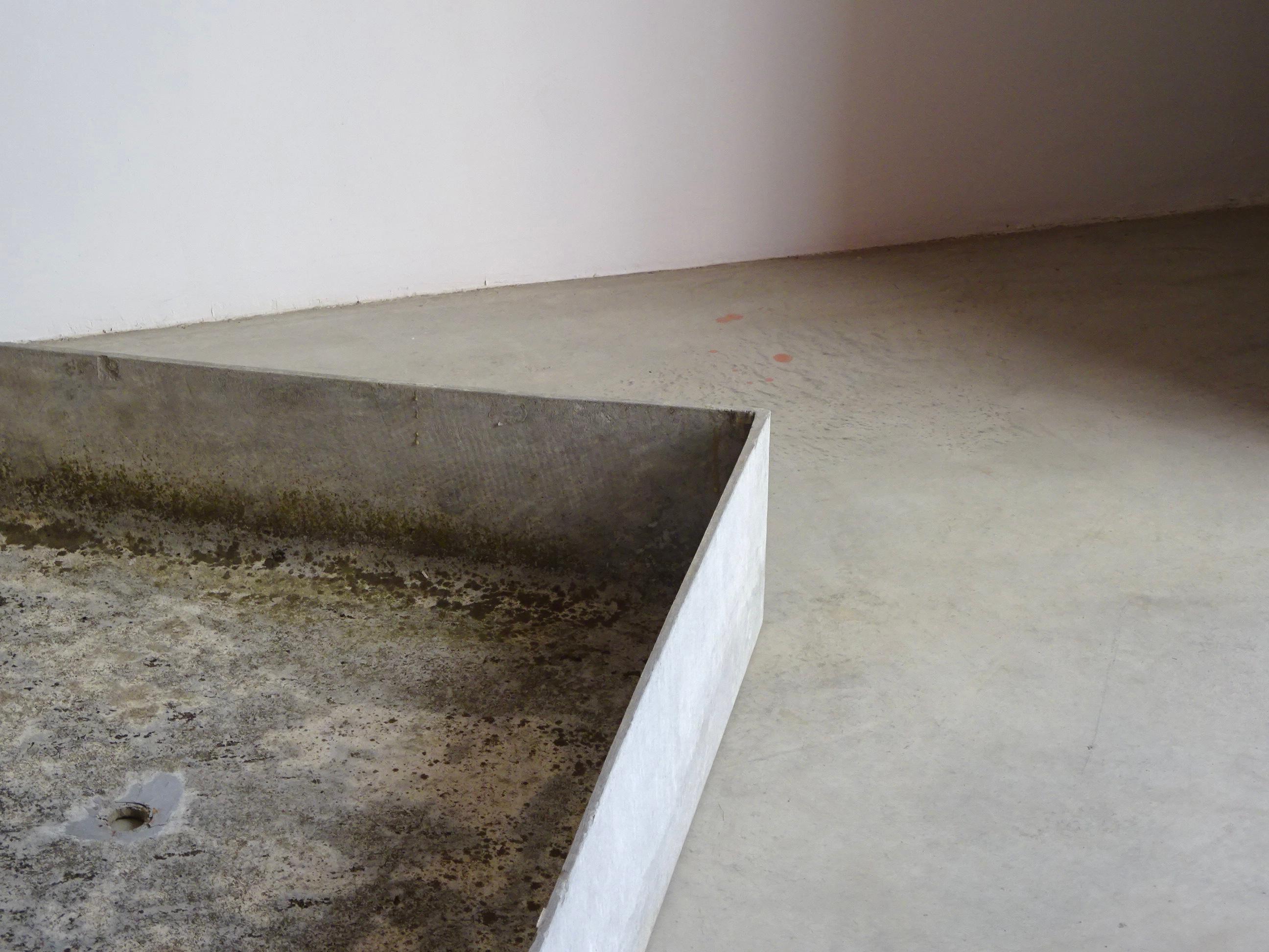 Jardinera brutalista, Willy Guhl para Eternit. Suiza, años 60 Suizo en venta