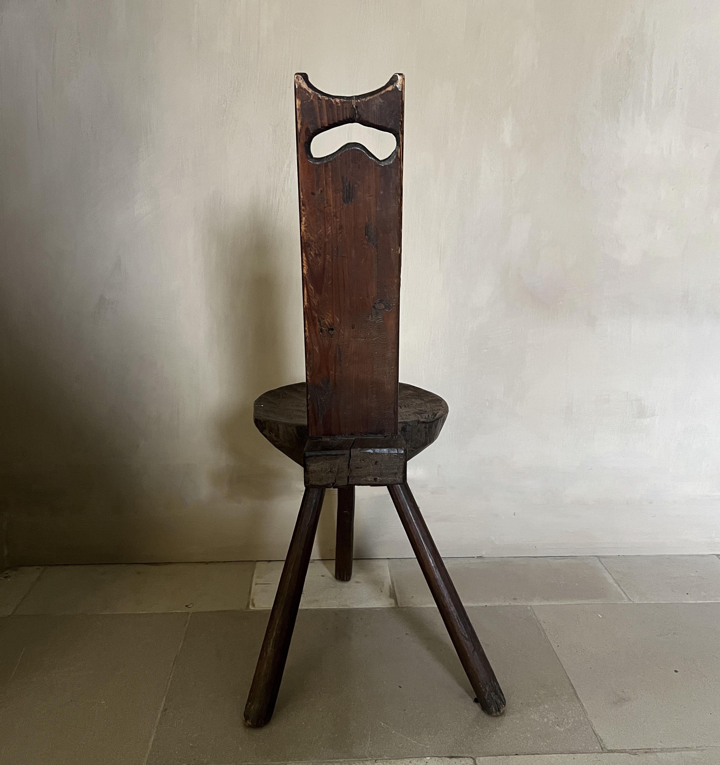 Brutalist Primitive 19th century milking stool For Sale 1