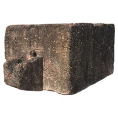 The Element Garden Brutalist ou auge ou bassin d'eau de jardin français brut