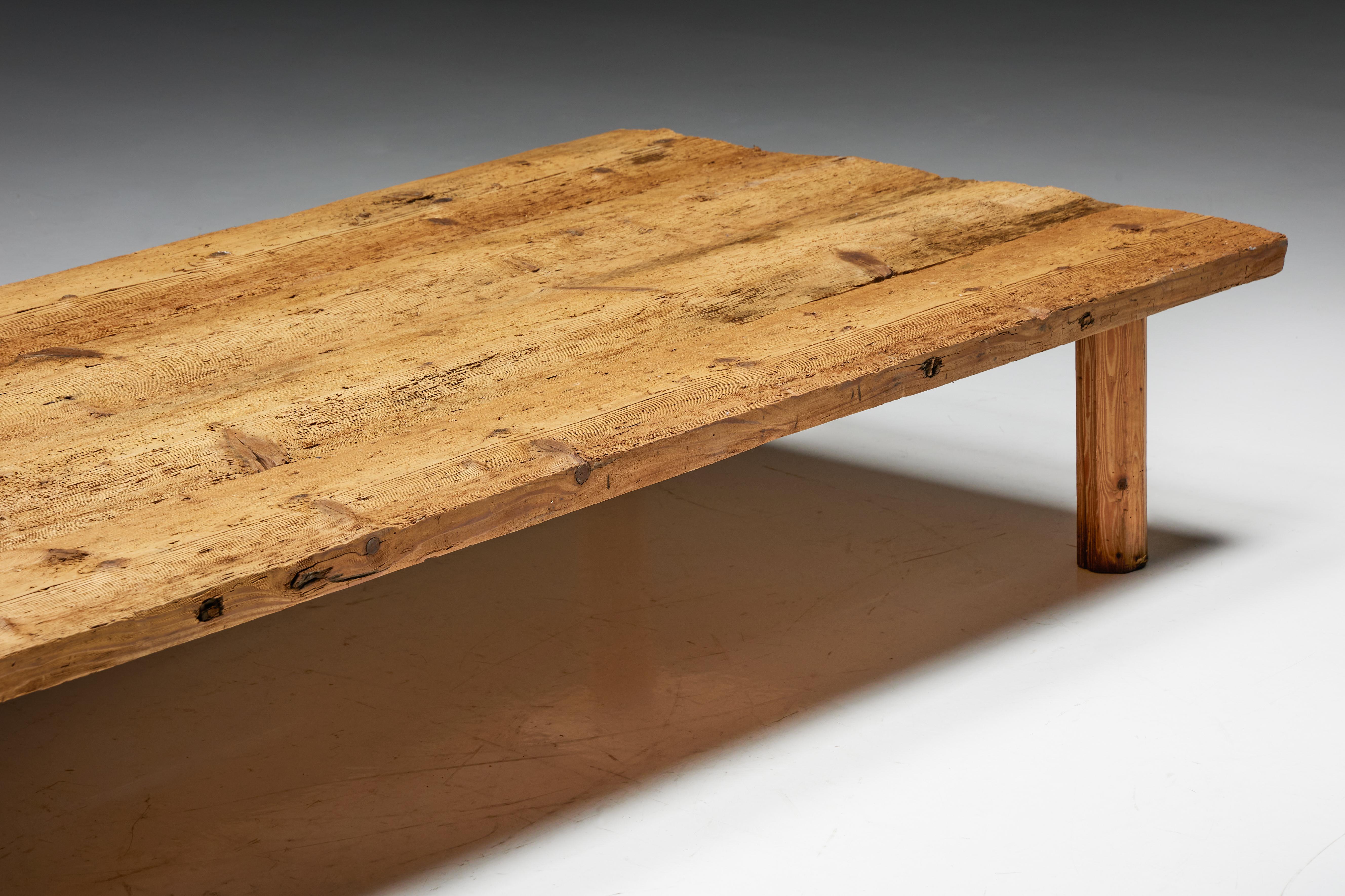 Brutalist Rectangular Coffee Table, France, 19th Century In Excellent Condition In Antwerp, BE