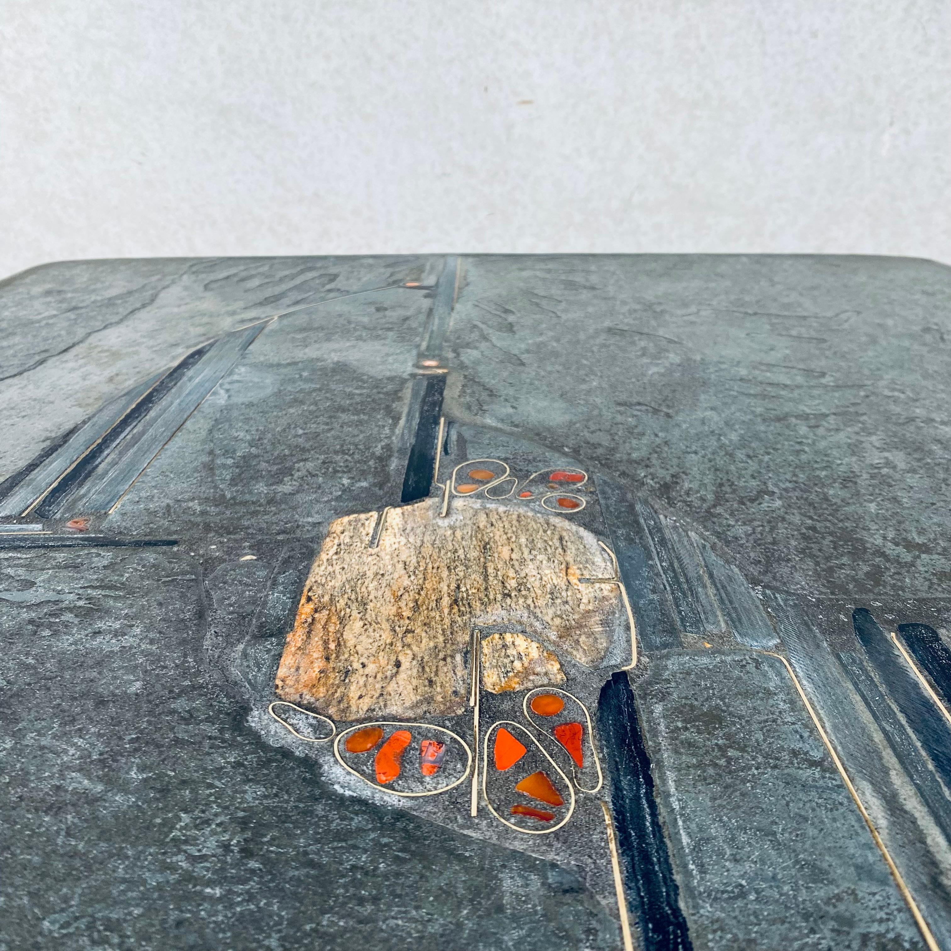 Table basse rectangulaire brutaliste en ardoise du sculpteur Paul Kingma 1996 en vente 10