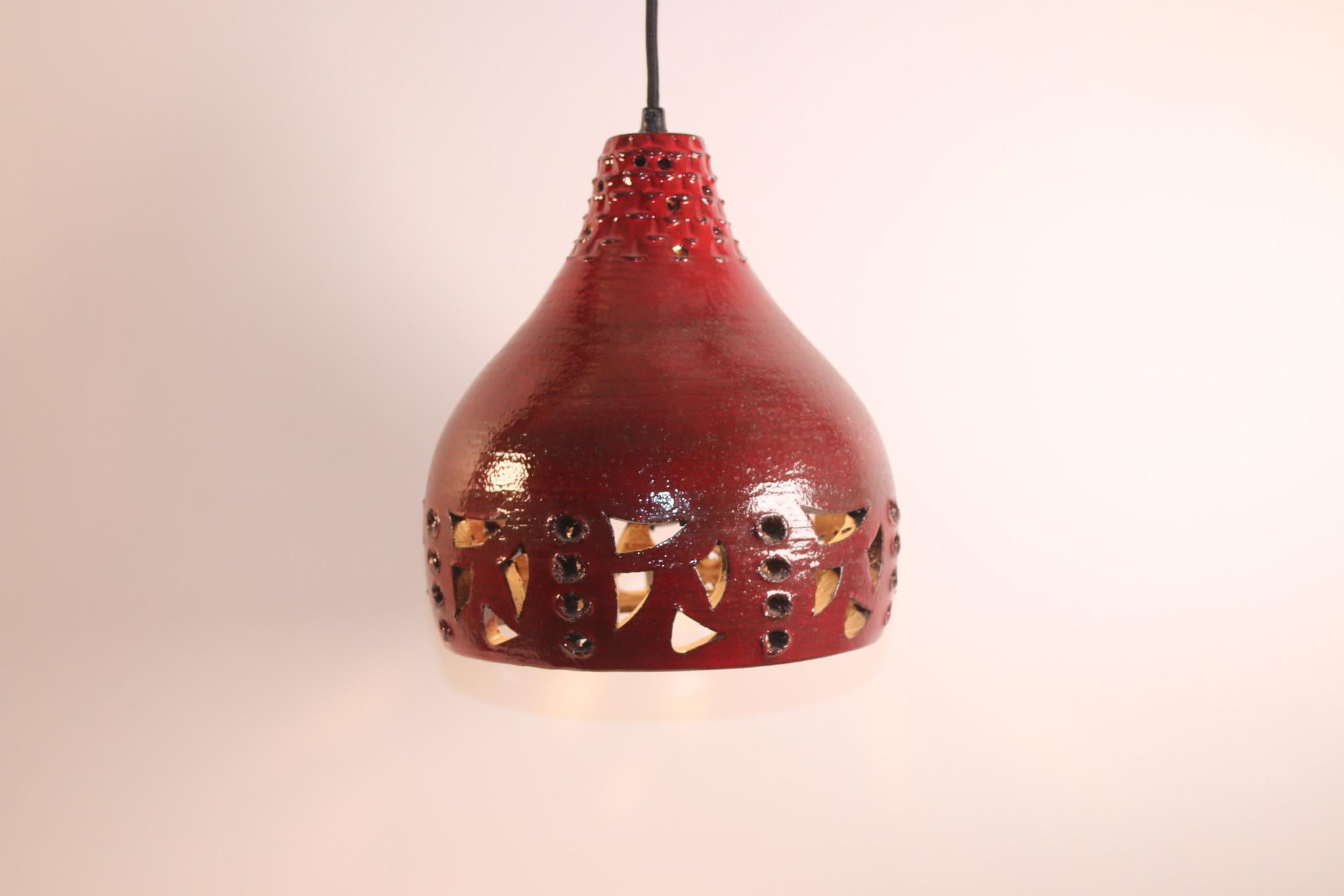 Brutalist Red Ceramic Pendant Lamp Jelle Helleroe, 1970 Denmark 7