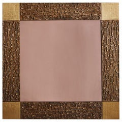 Miroir à cadre brutaliste en laiton teinté rose attribué à Luciano Frigerio, Italie