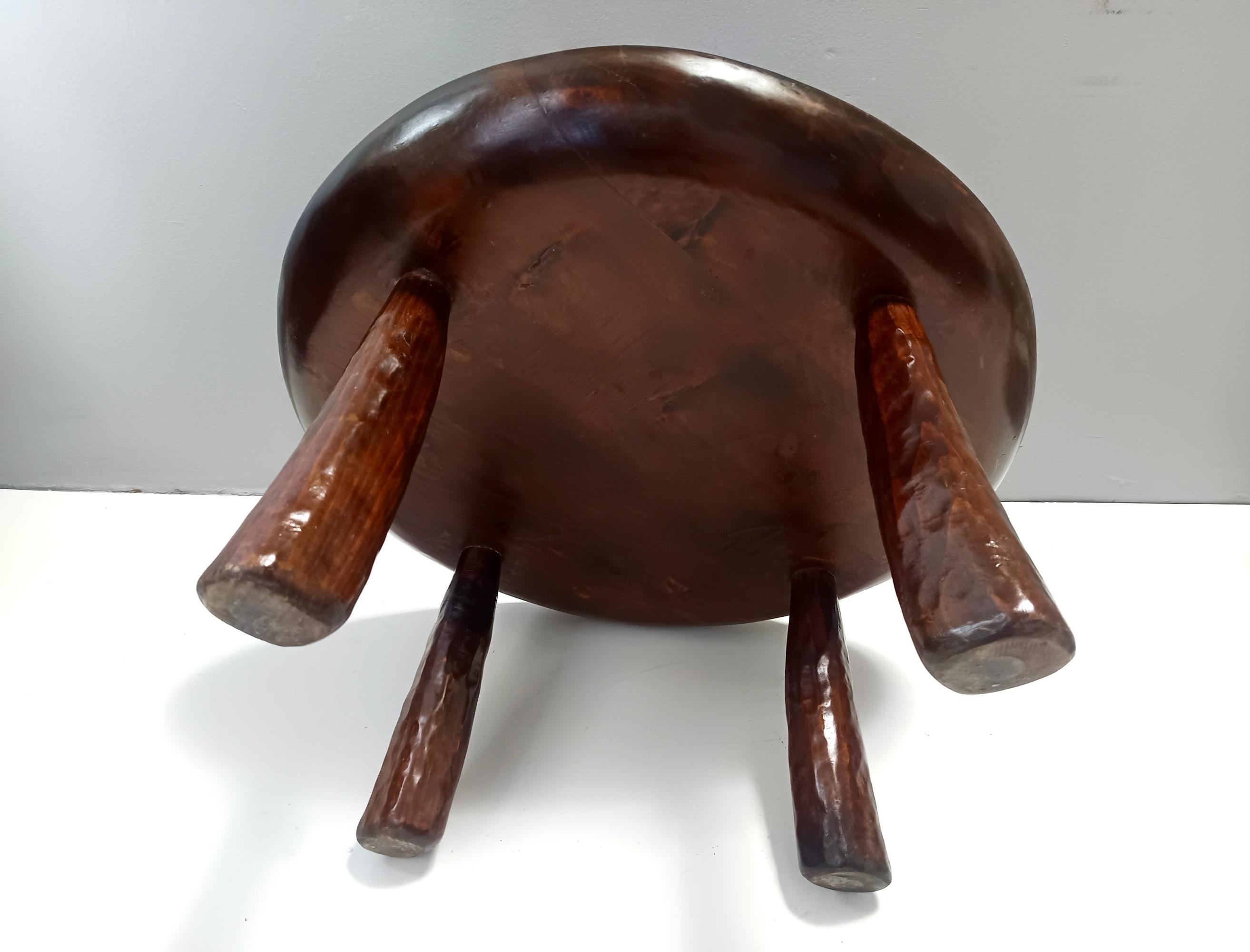 Runder brutalistischer Couchtisch aus Buche im Stil von Oscar Niemeyer, Italien (Italienisch) im Angebot