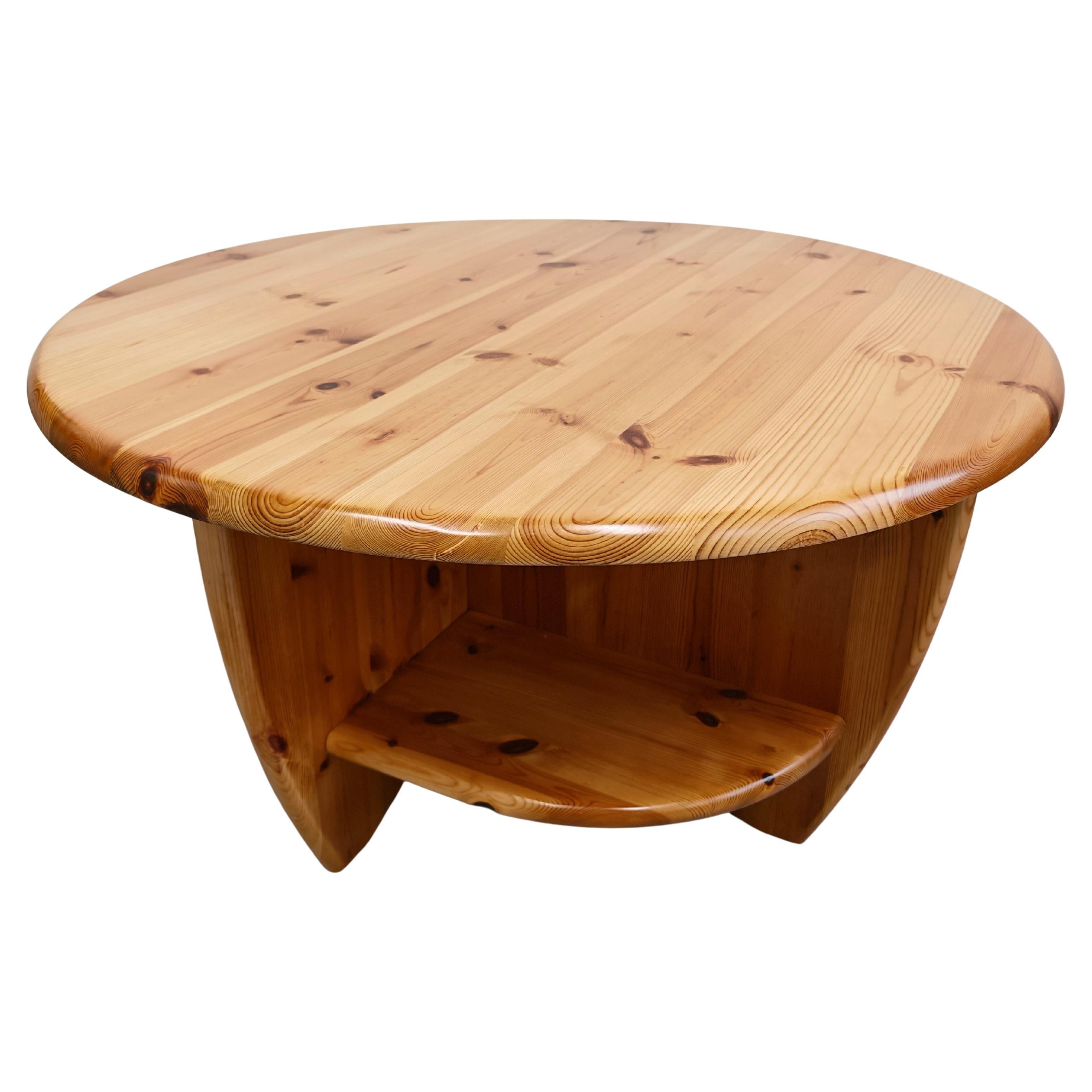 Brutalist Round Coffee or Cocktail table in pine wood, France 1970s For Sale