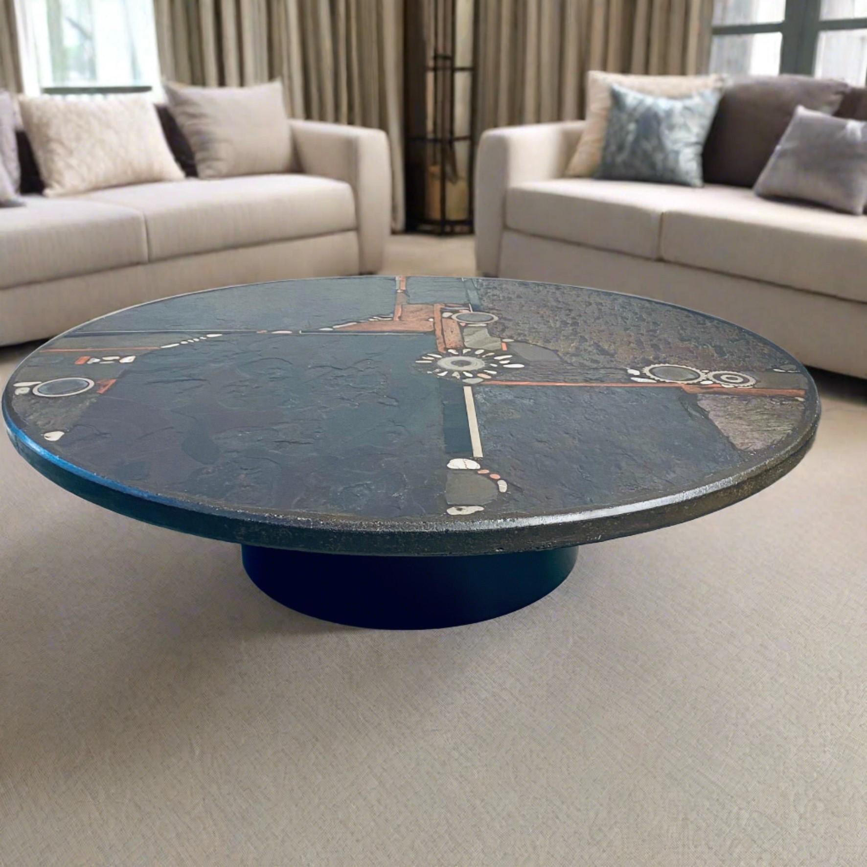 Brutalist Round Coffee Table by Sculptor Paul Kingma, Netherlands, 1984 In Good Condition In DE MEERN, NL