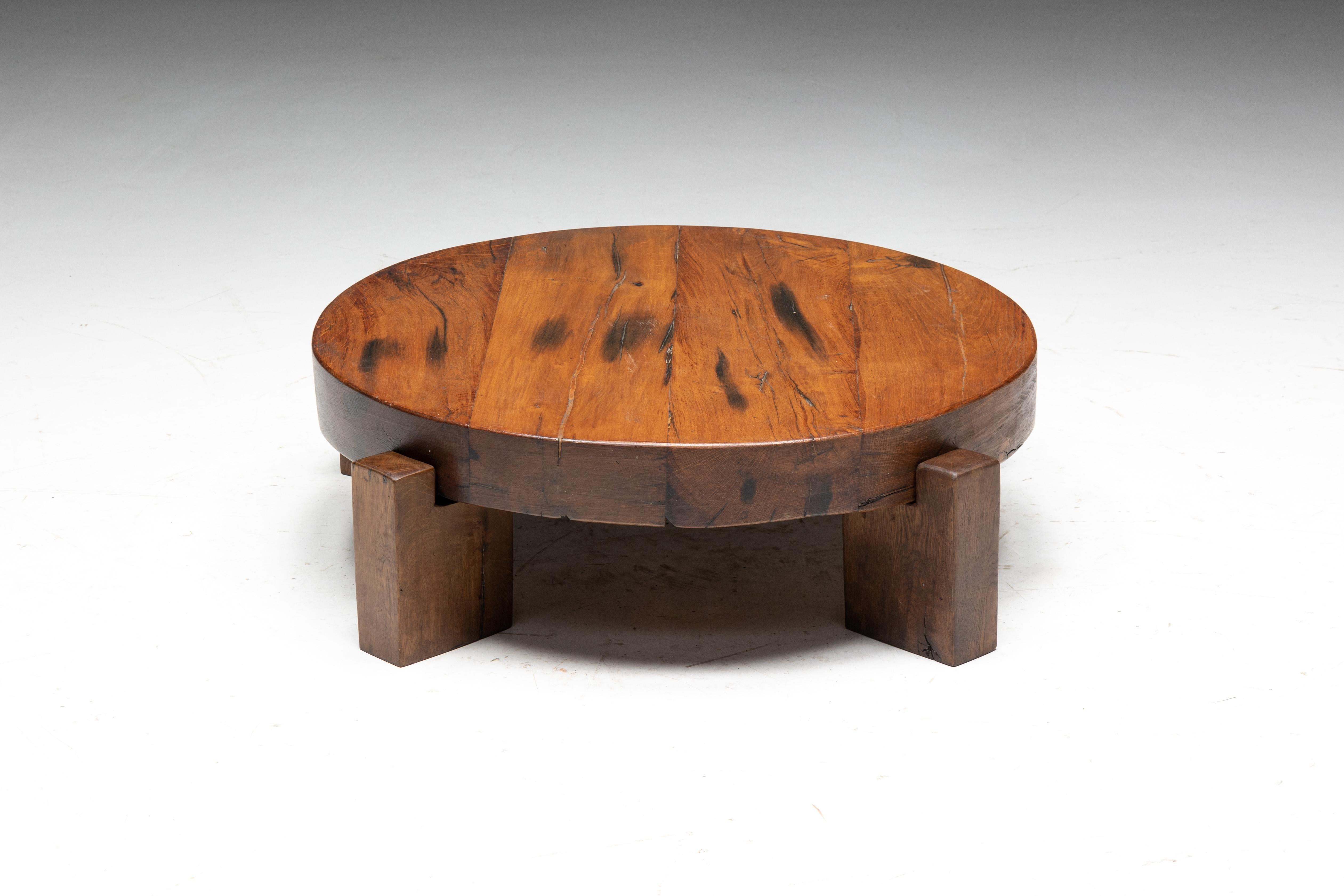 Brutalist Round Coffee Table, France, 1950s In Excellent Condition For Sale In Antwerp, BE