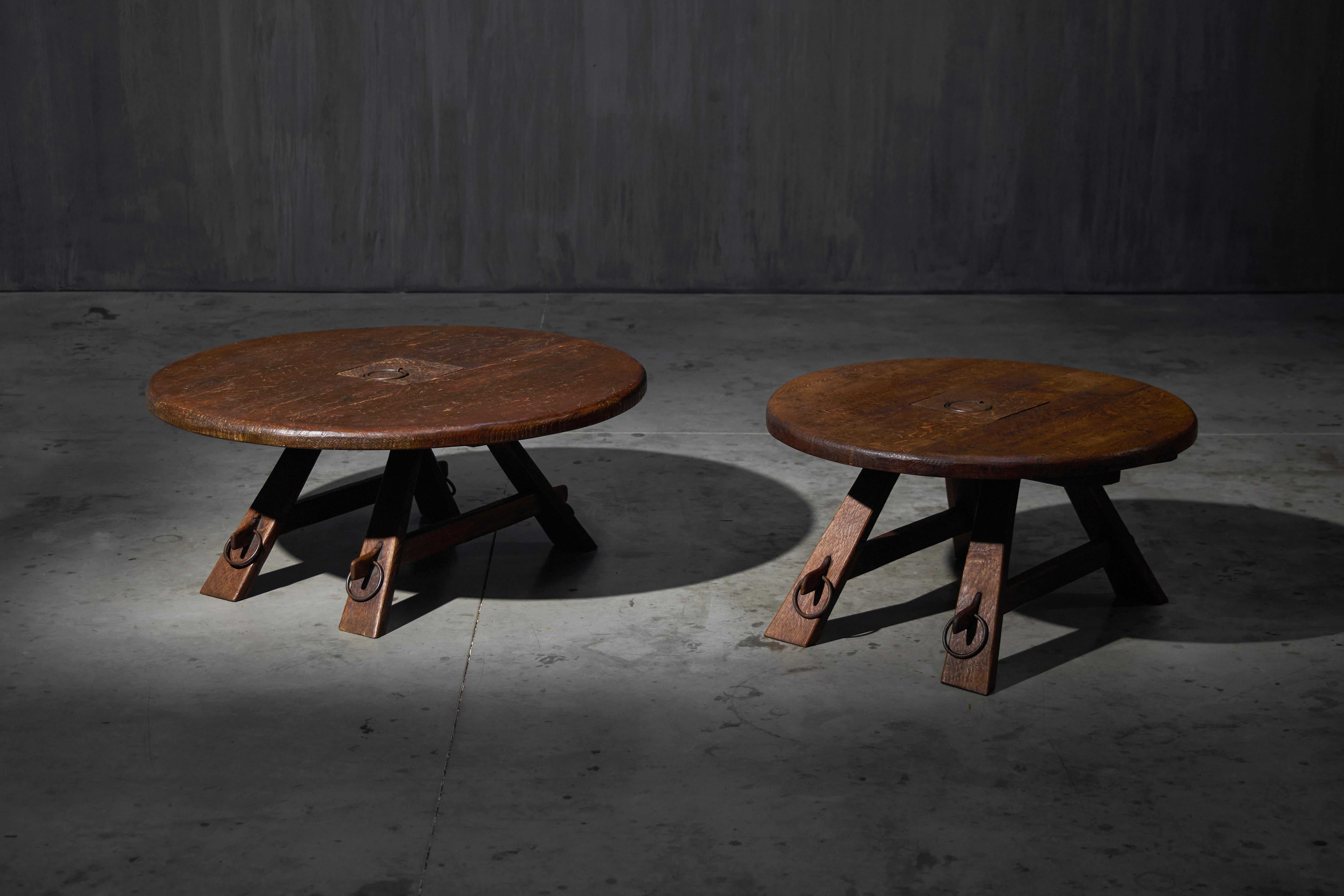 Mesa de centro redonda brutalista, Francia, años 1960 en venta 10