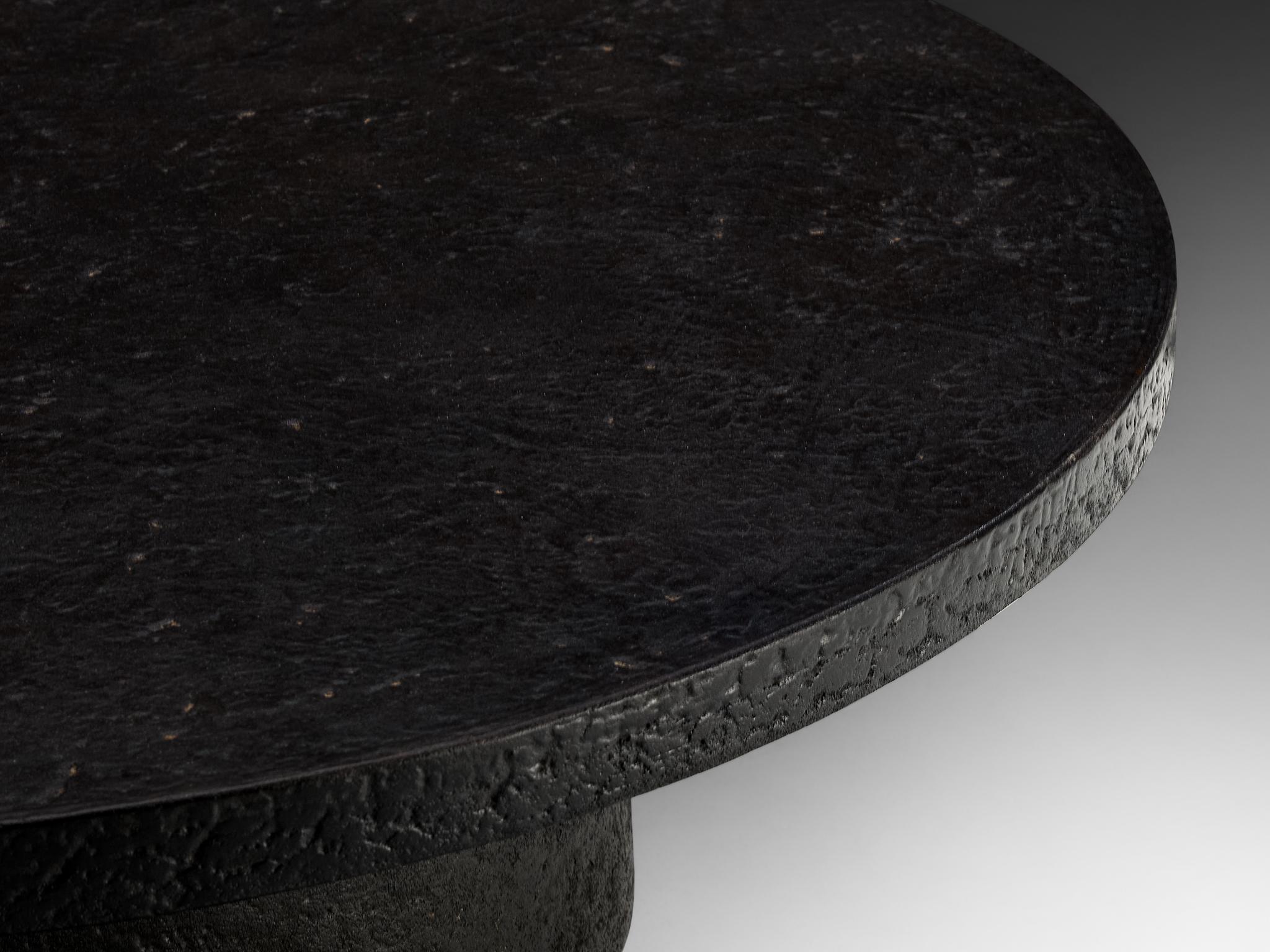 Post-Modern Brutalist Round Coffee Table in Black Stone Look Resin For Sale