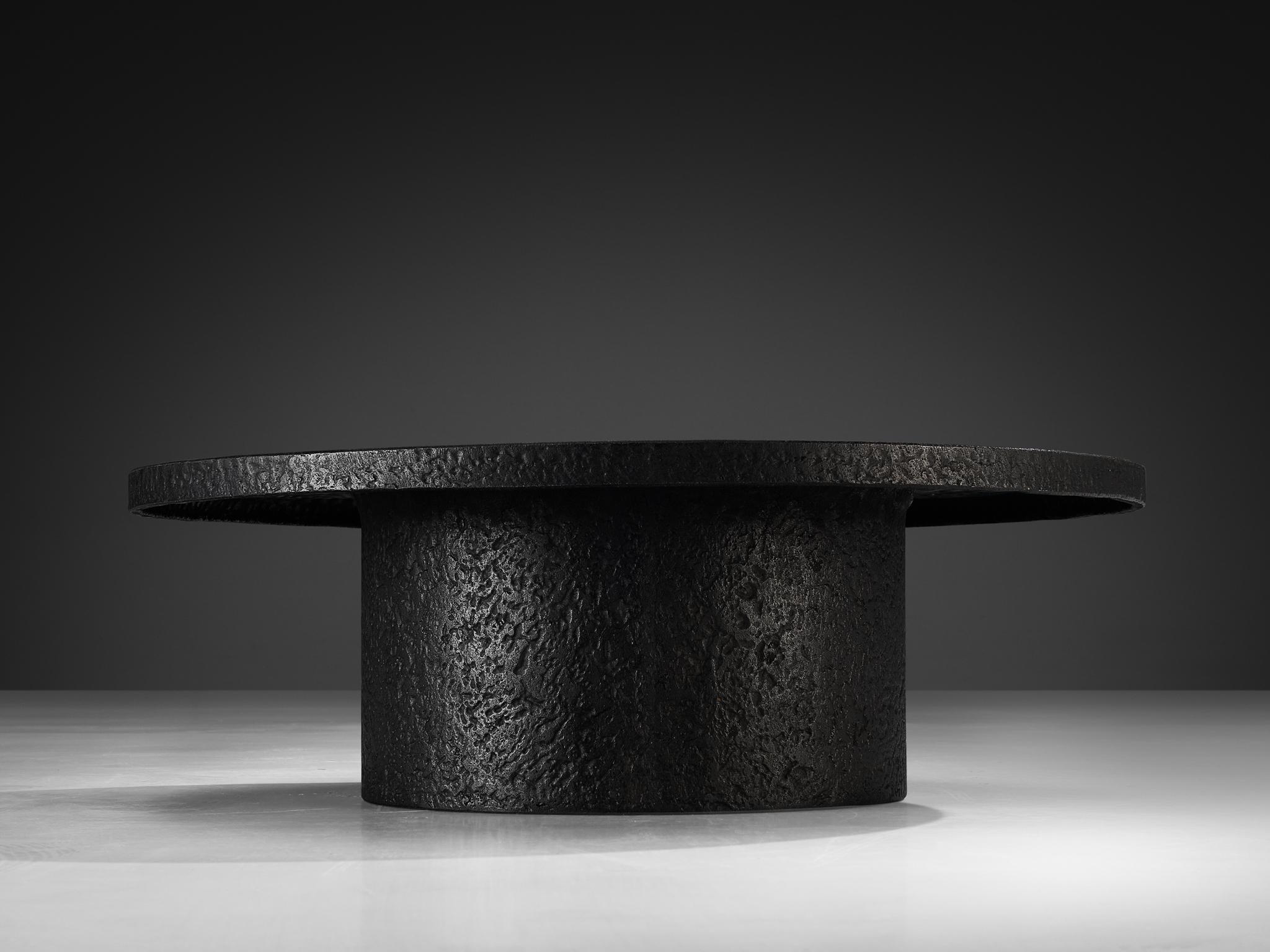 Late 20th Century Brutalist Round Coffee Table in Black Stone Look Resin