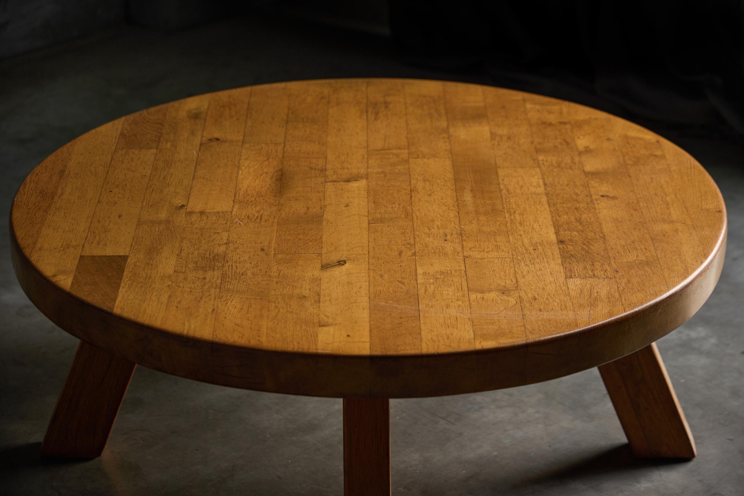 Brutalist Round Coffee Table in Solid Wood, France, 1960s For Sale 1