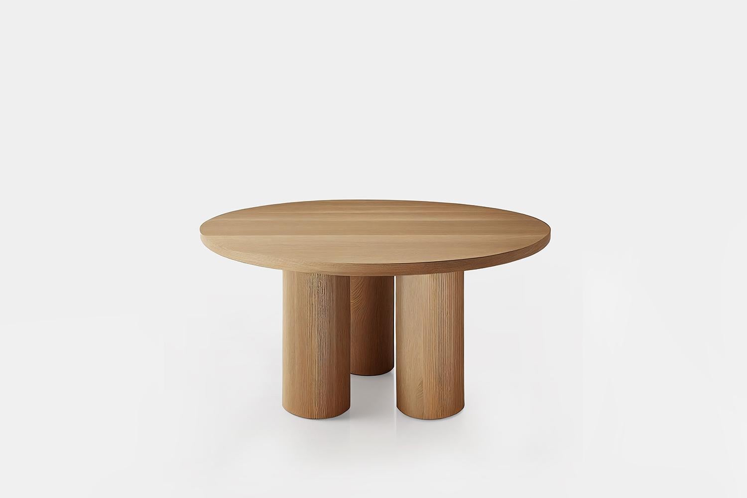 Brutalist Round Dining Table in Wood Veneer, Podio by Nono For Sale 3