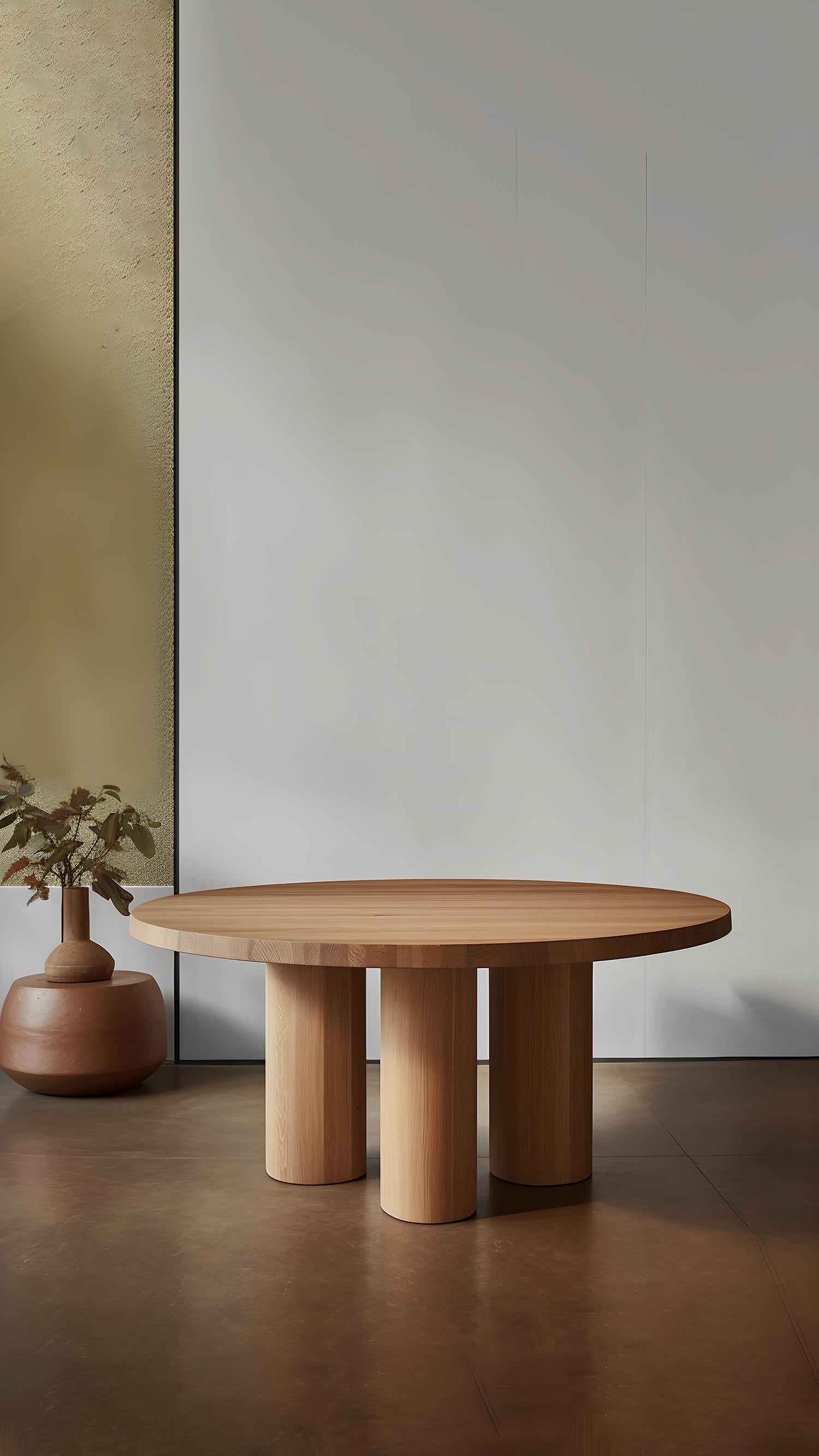 Brutalist Round Dining Table in Wood Veneer, Podio by Nono For Sale 1