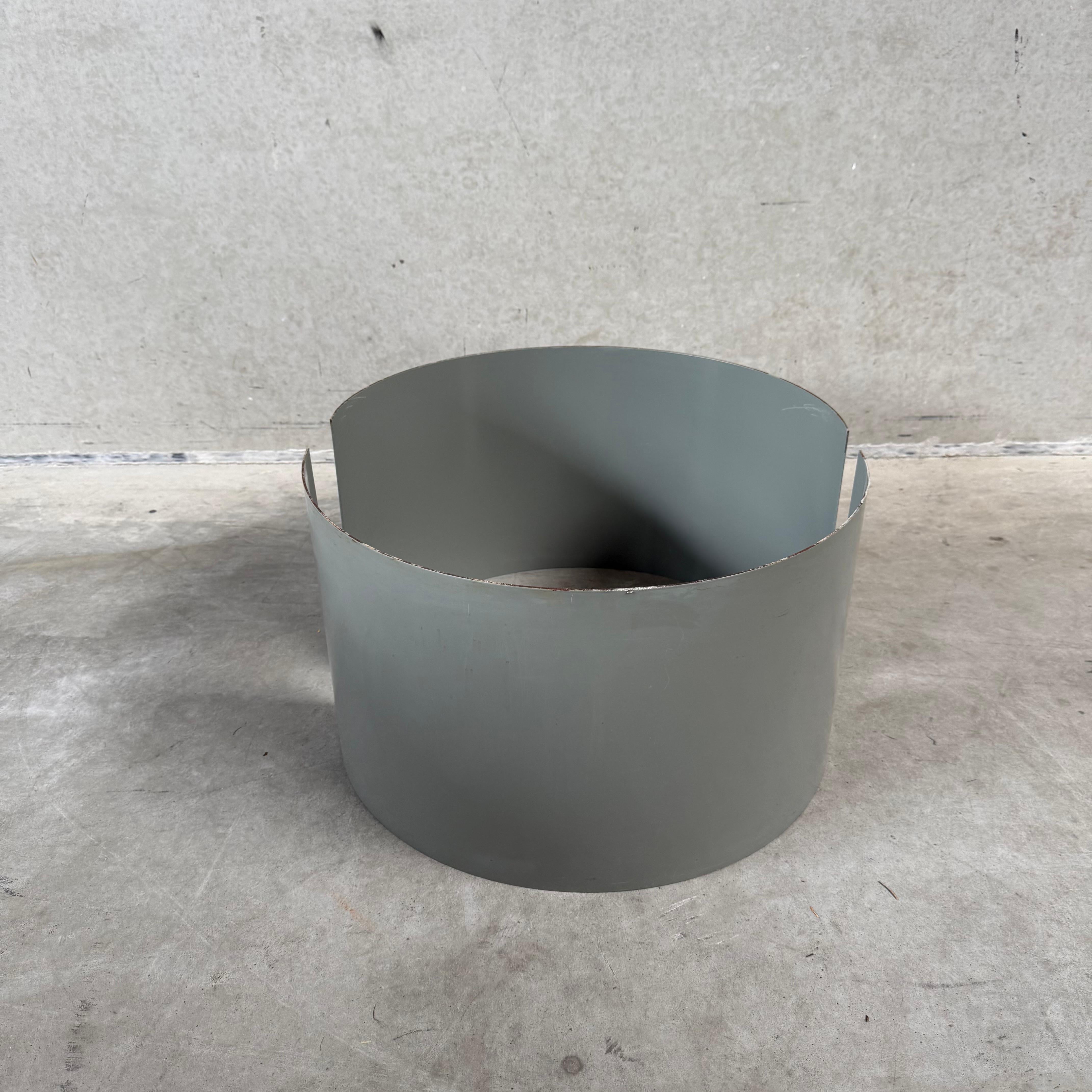Brutalist Round Grey Slate Stone Coffee Table by Sculptor Paul Kingma en vente 7
