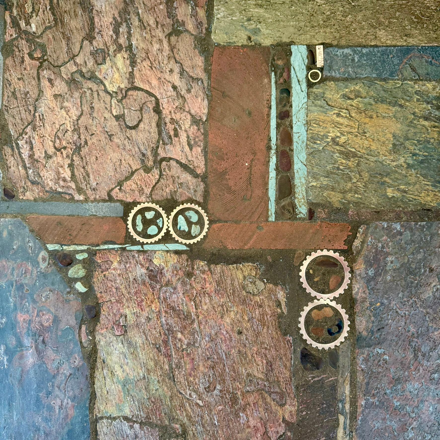 Runder brutalistischer Couchtisch aus Schieferstein des Bildhauers Paul Kingma, Niederlande (Metall) im Angebot