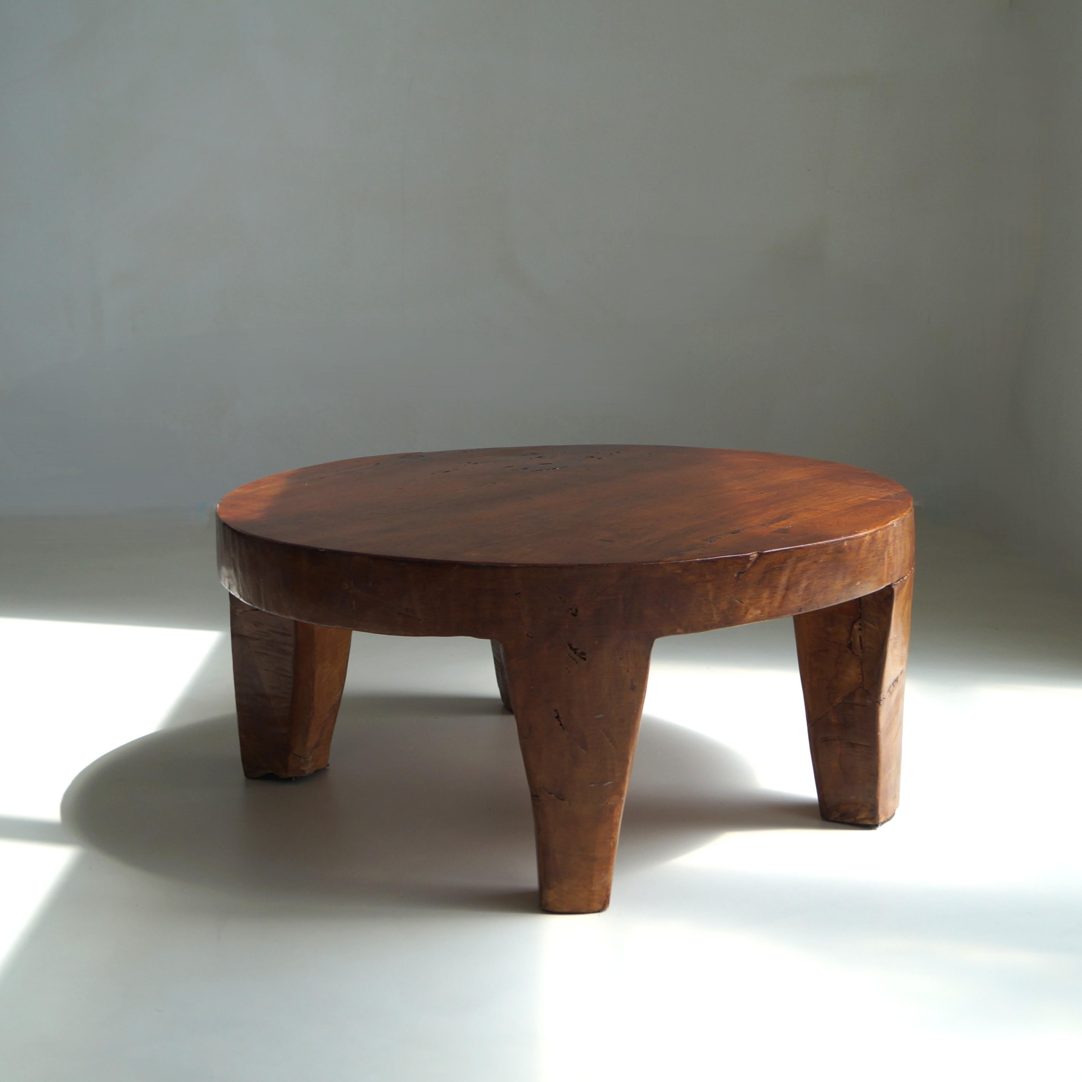 Brutalist Round Wooden Coffee Table, Netherlands, 1970s For Sale 5