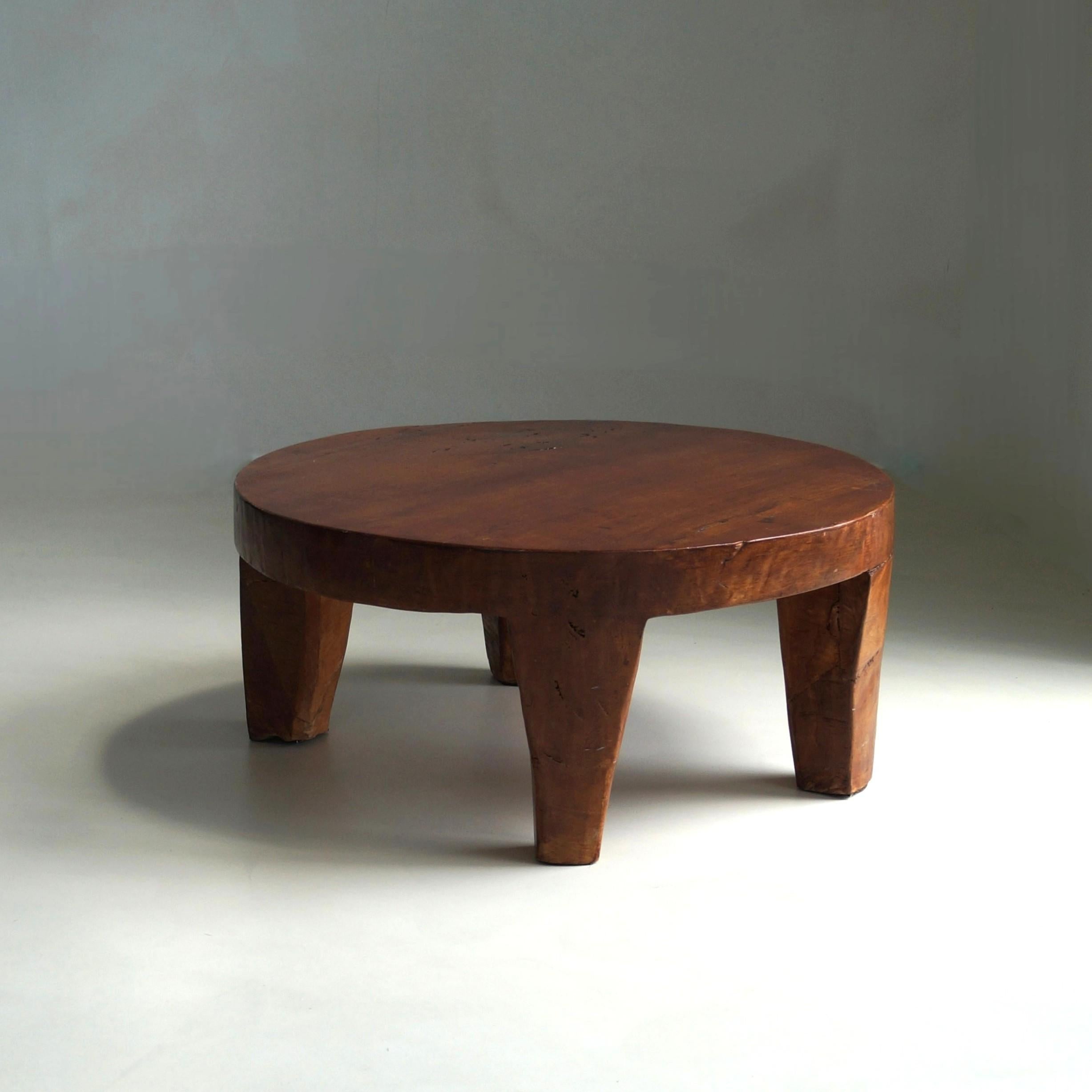 Dutch Brutalist Round Wooden Coffee Table, Netherlands, 1970s For Sale