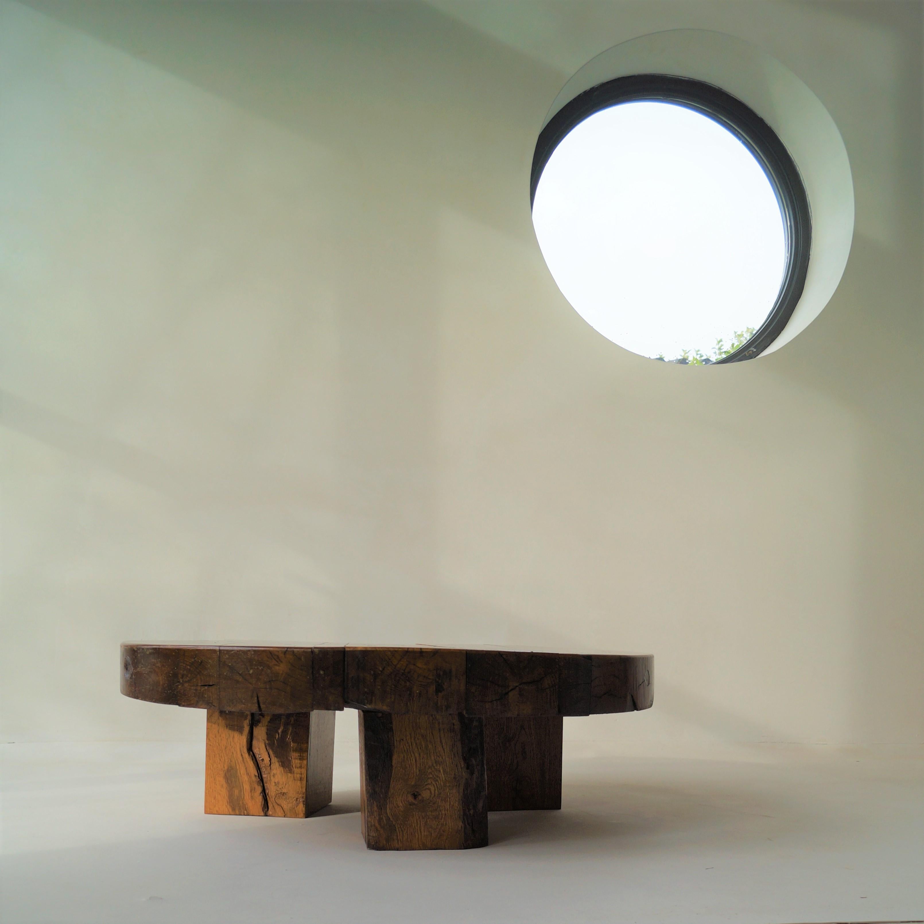 Brutalist Round Wooden Coffee Table, Netherlands, 1970s In Good Condition In EVERDINGEN, NL