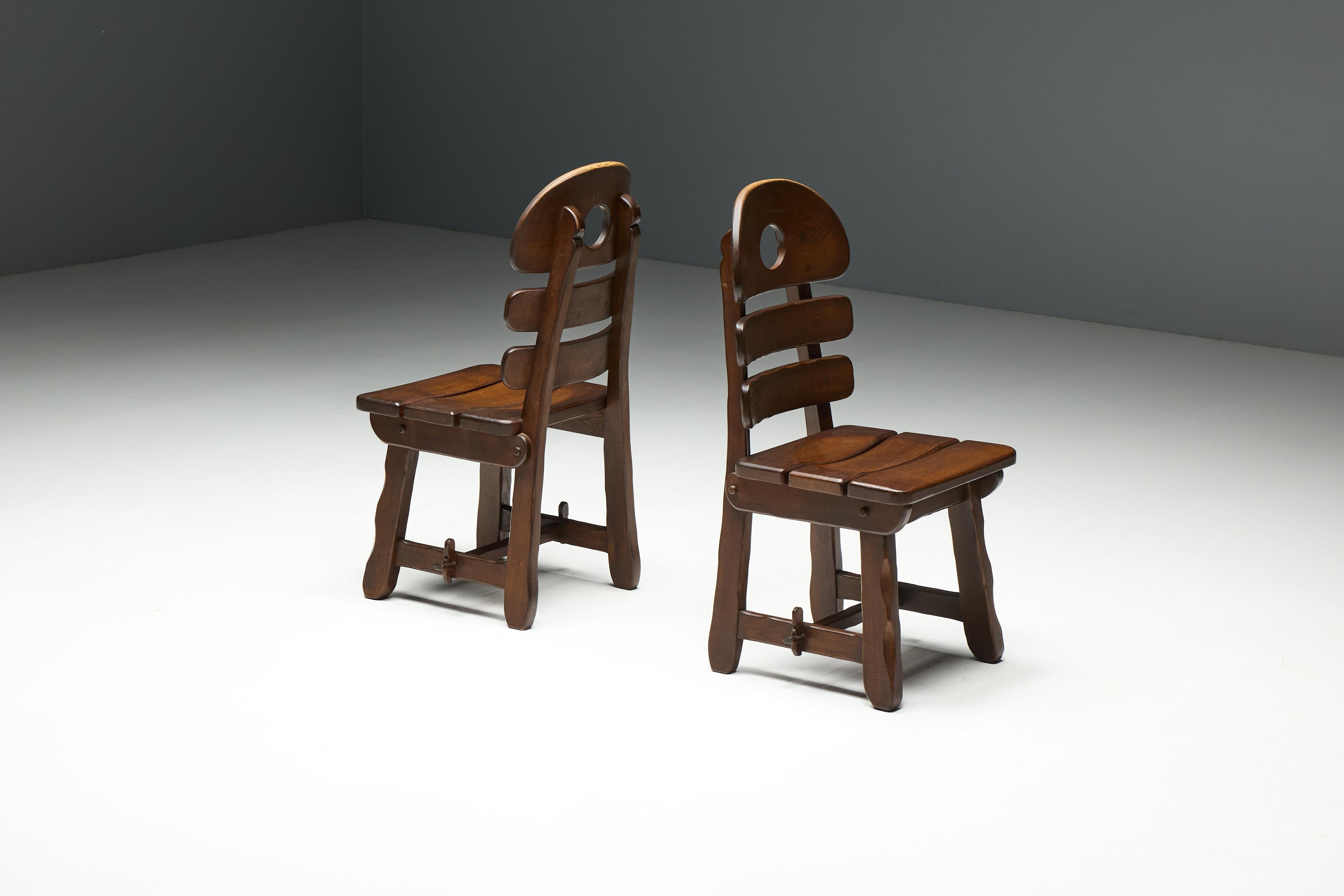Sedie da pranzo rustiche brutaliste alpine in Oak macchiato, Spagna, anni '70 in vendita 4