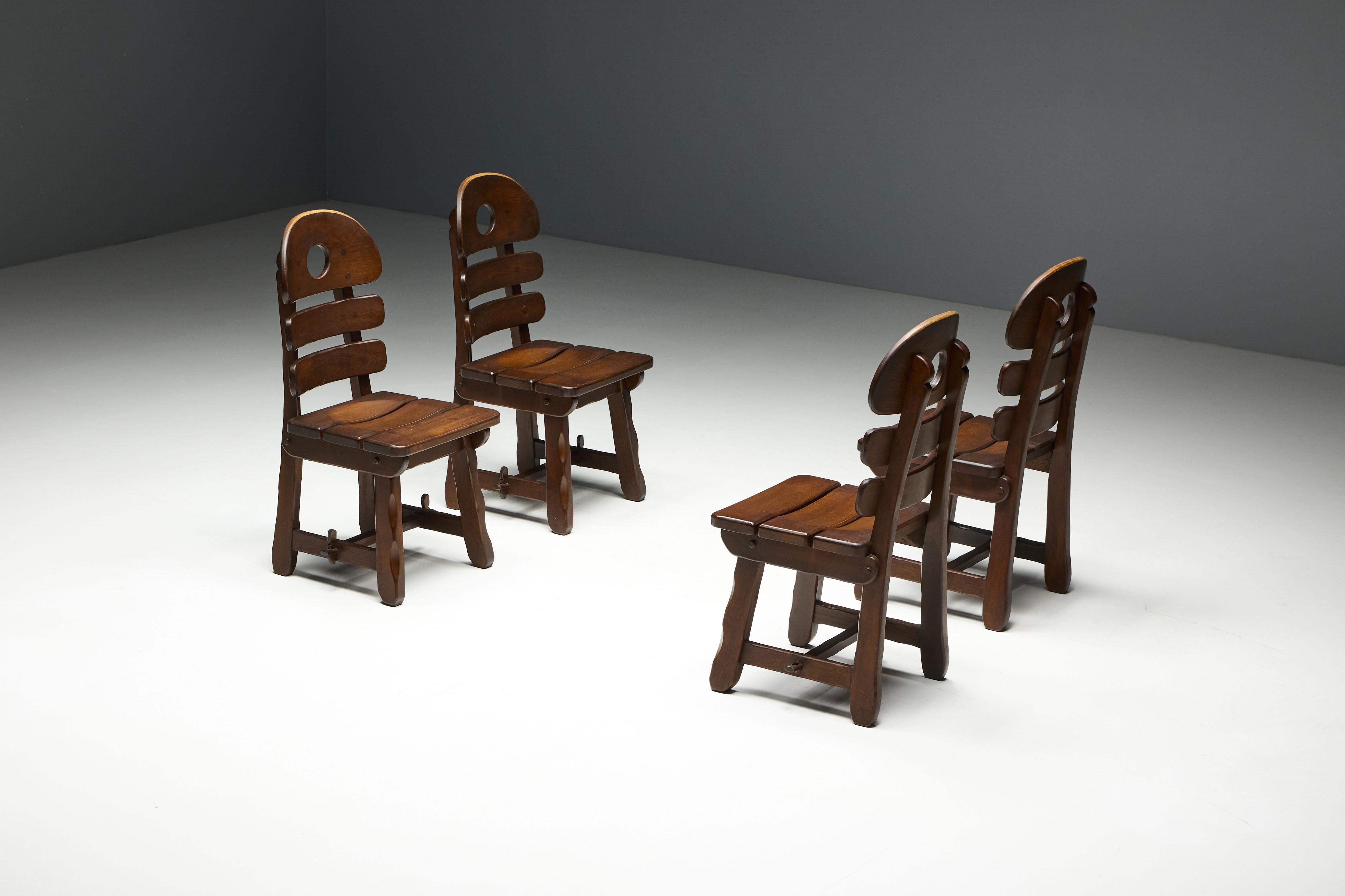 Quercia Sedie da pranzo rustiche brutaliste alpine in Oak macchiato, Spagna, anni '70 in vendita