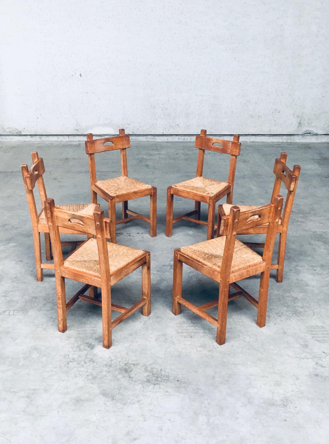 Esszimmerstuhl-Set aus Eichenholz und Binsen im rustikalen Design, Belgien, 1960er Jahre im Zustand „Gut“ im Angebot in Oud-Turnhout, VAN