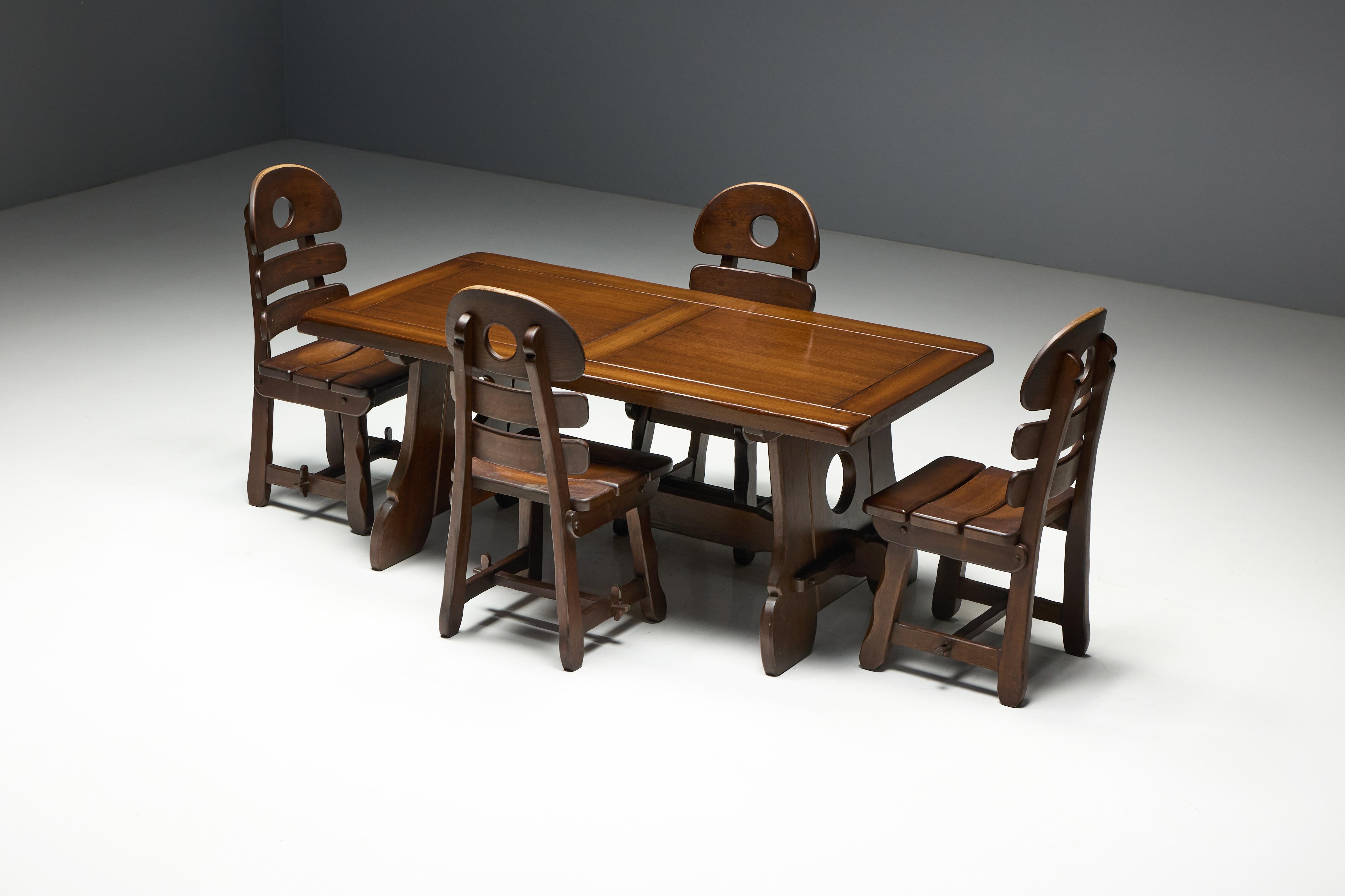 Ensemble de salle à manger moderne et brutaliste en chêne teinté, Espagne, 1970 Excellent état - En vente à Antwerp, BE