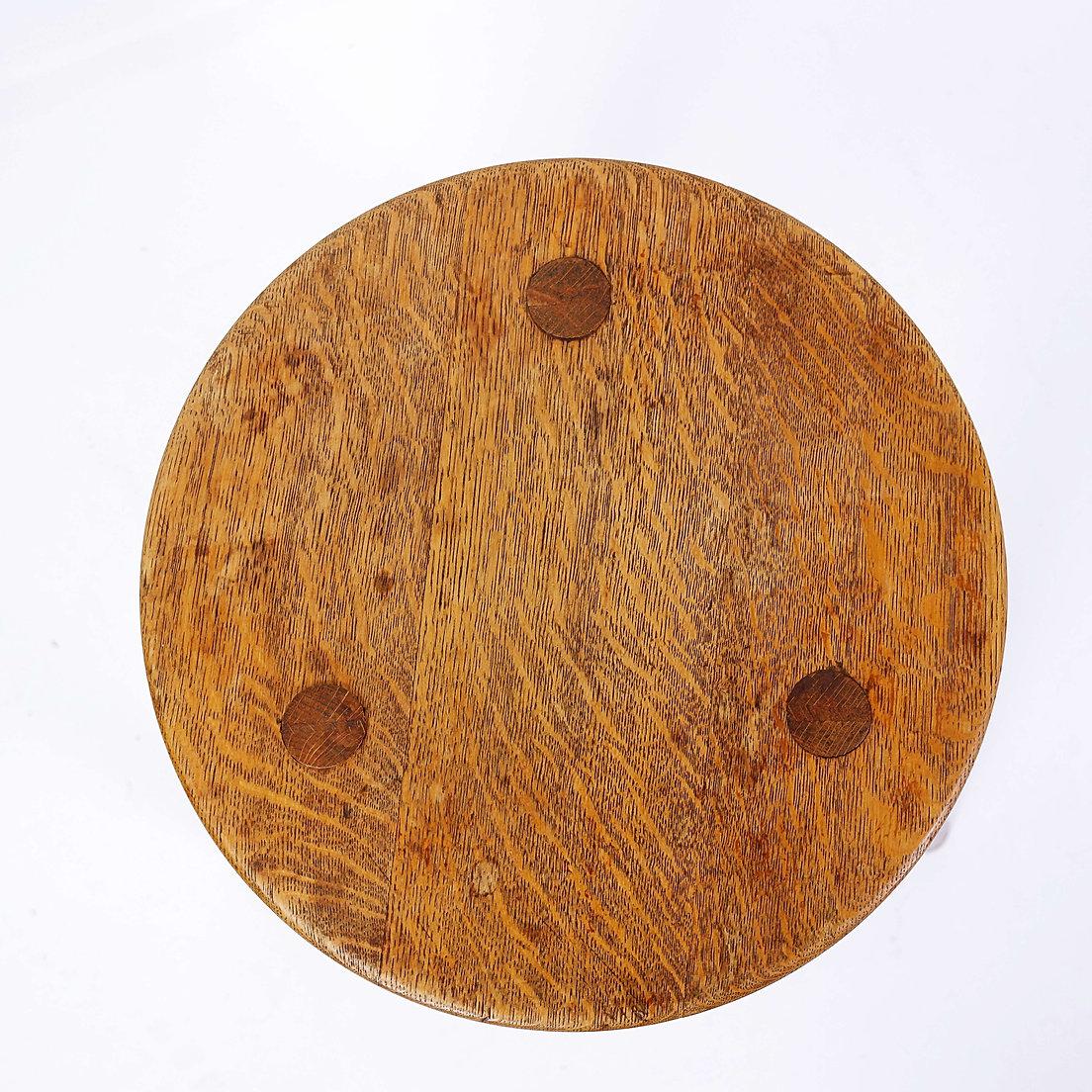 XX secolo Sgabello treppiede rustico brutalista in Oak - Anni '60 in vendita