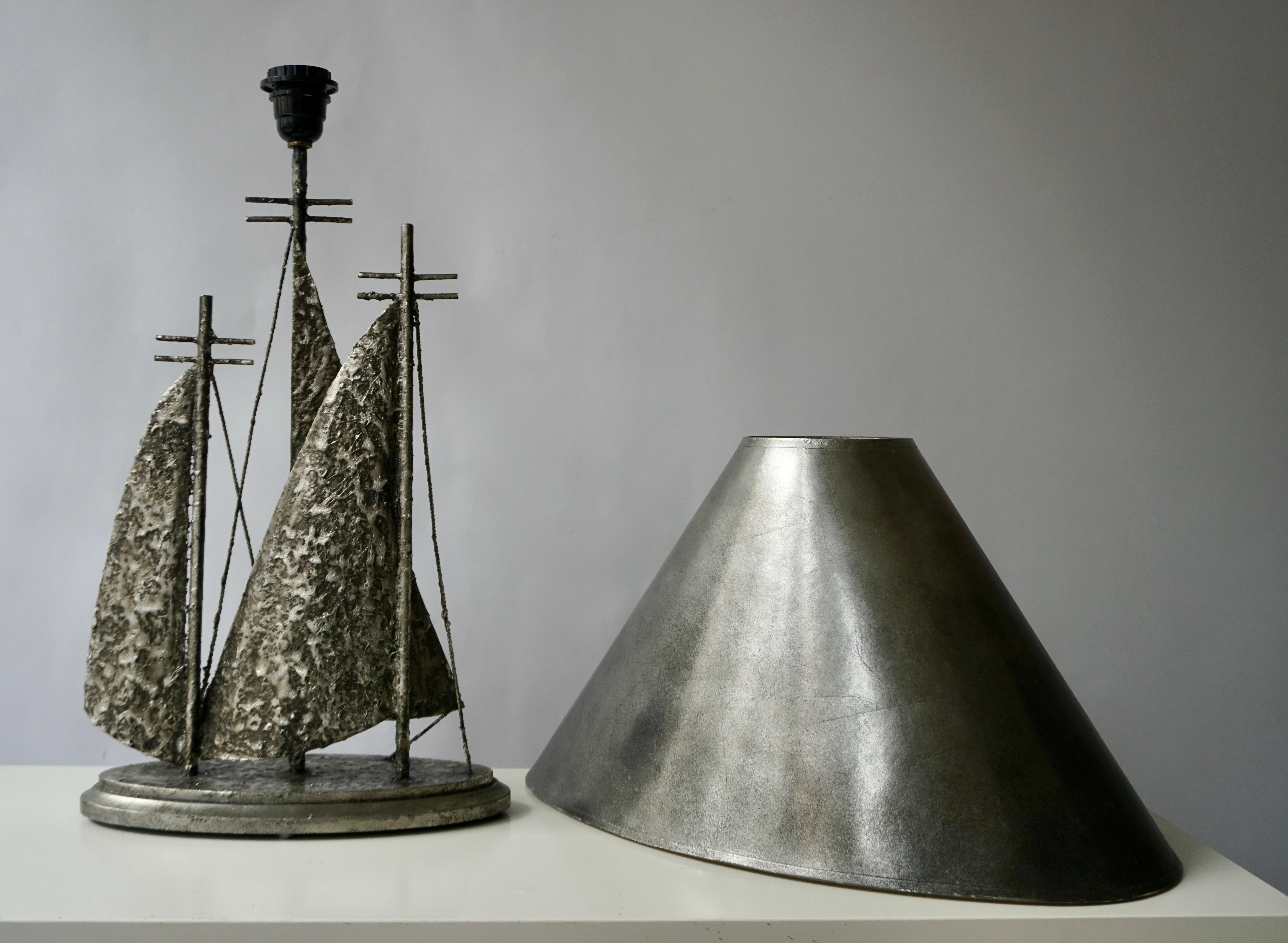Brutalist Sailboat Ship Lamp In Good Condition For Sale In Antwerp, BE