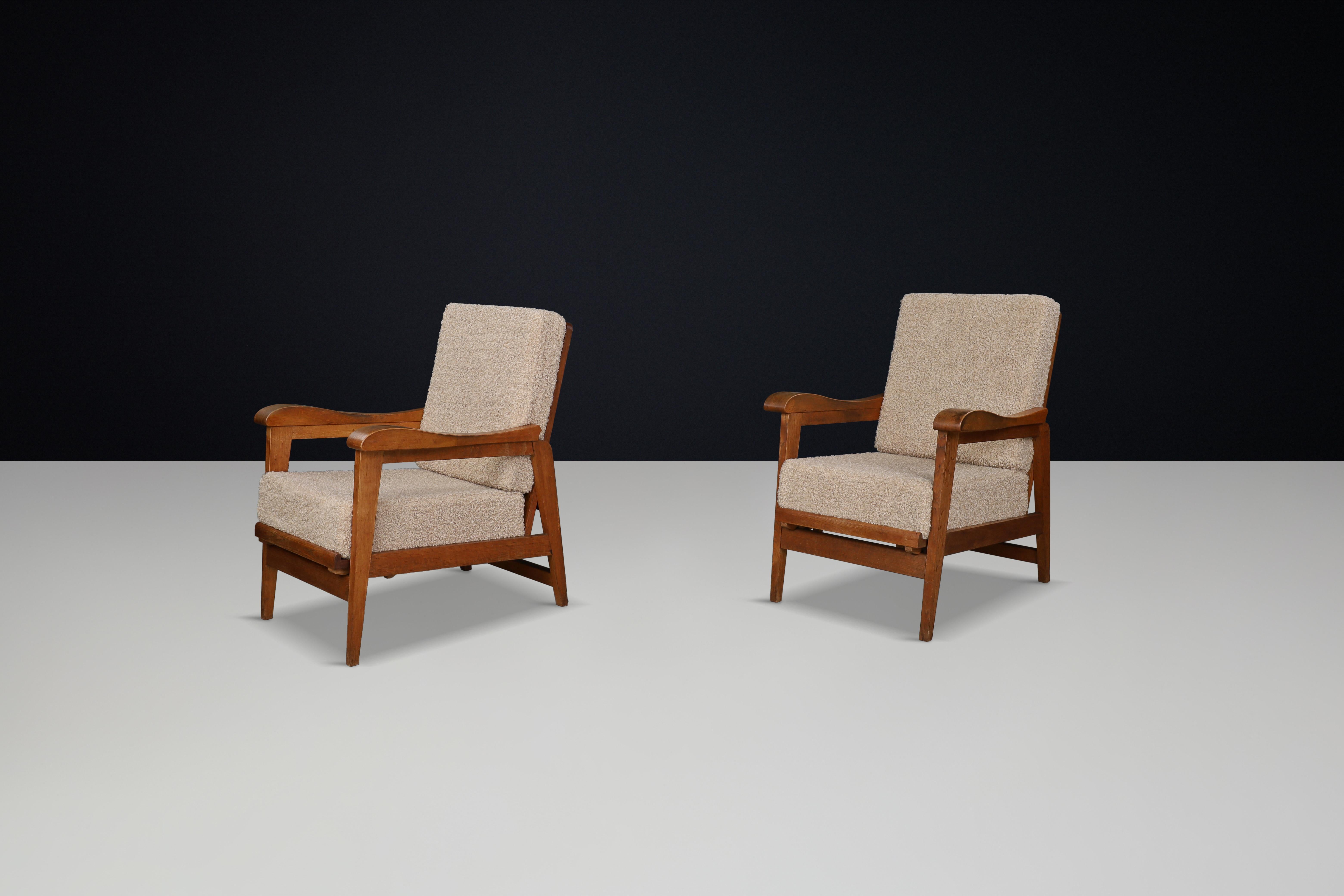 Brutalist Sculptural Adjustable Lounge Chairs in Oak and Teddy Upholstery France For Sale 2