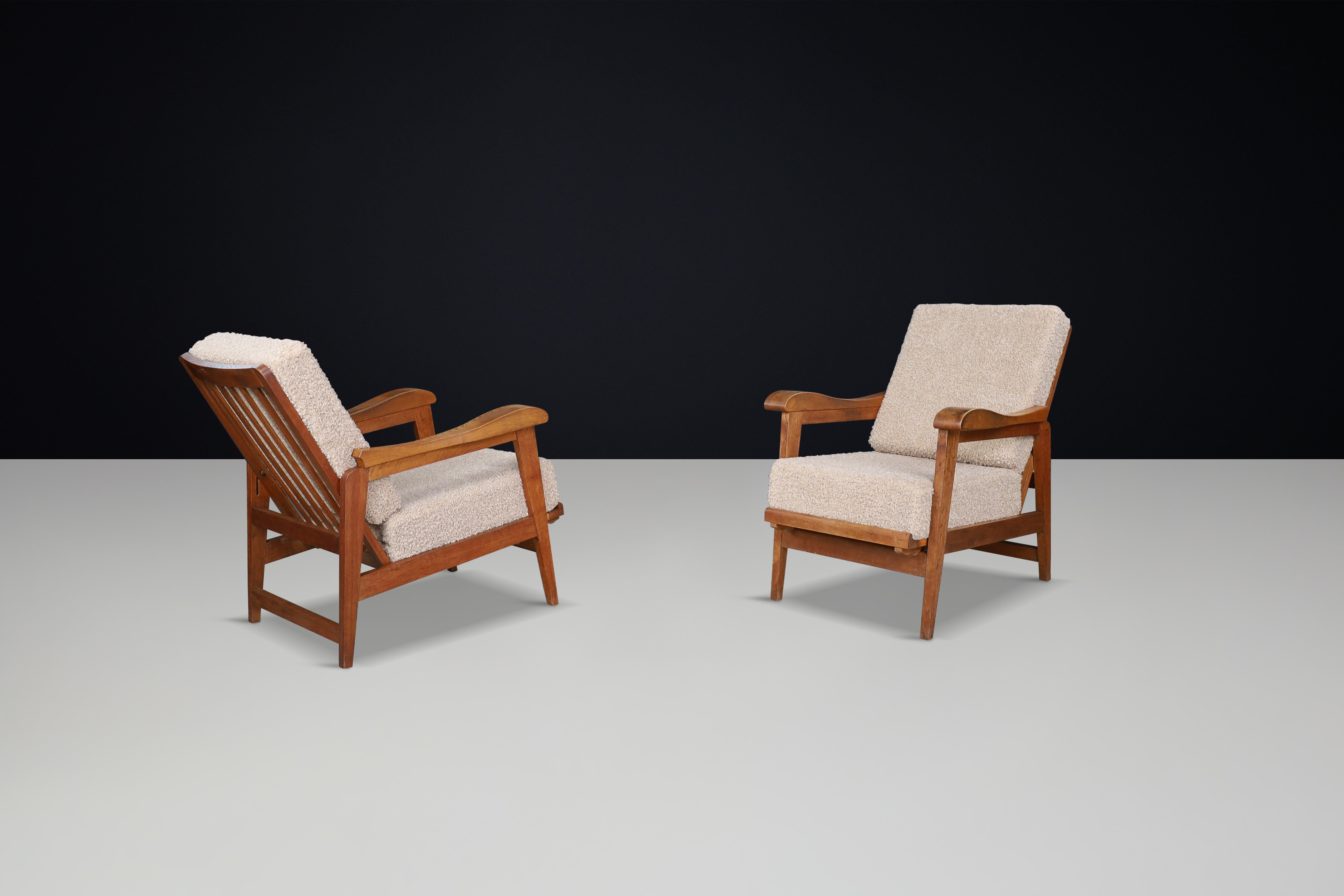 French Brutalist Sculptural Adjustable Lounge Chairs in Oak and Teddy Upholstery France For Sale