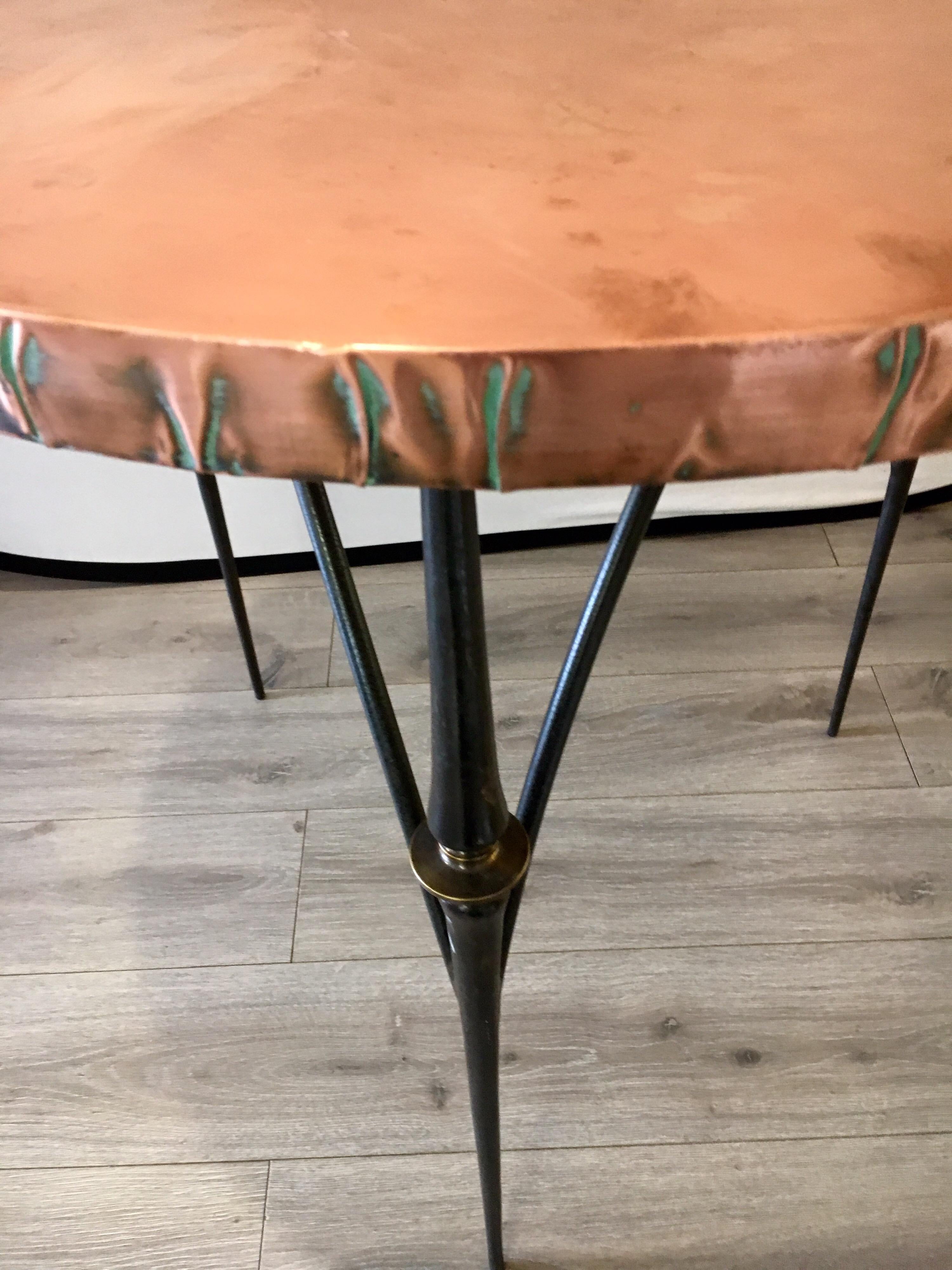 Brutalist Sculptural Hammered Copper Center Foyer Dining Table In Good Condition In West Hartford, CT