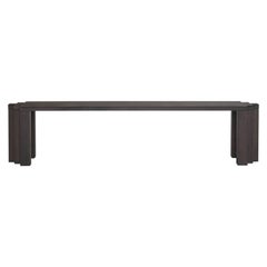 Panchina brutalista e scultorea realizzata a mano, in rovere francese massiccio, Cadence di Mokko