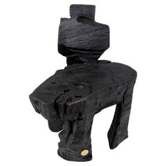 Tabouret sculptural brutaliste, bois de chêne brûlé massif,  Unique 1/1, Jownik