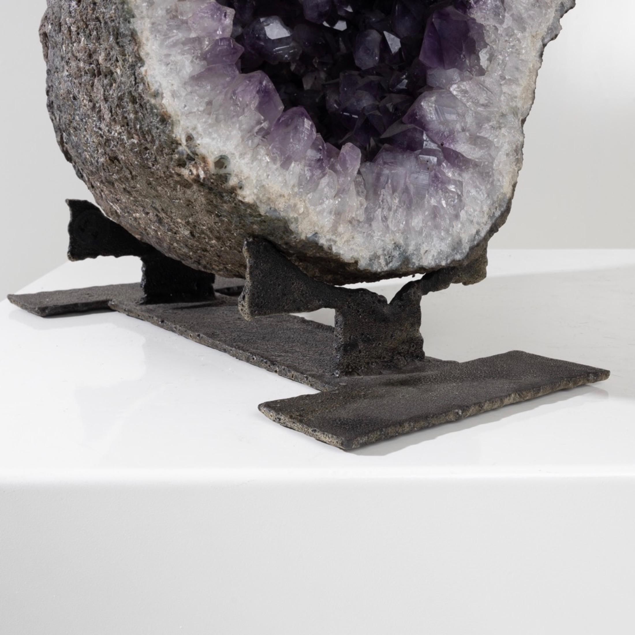 Amethyst Brutalist sculpture bearing an amethyst geode by Pia Manu For Sale