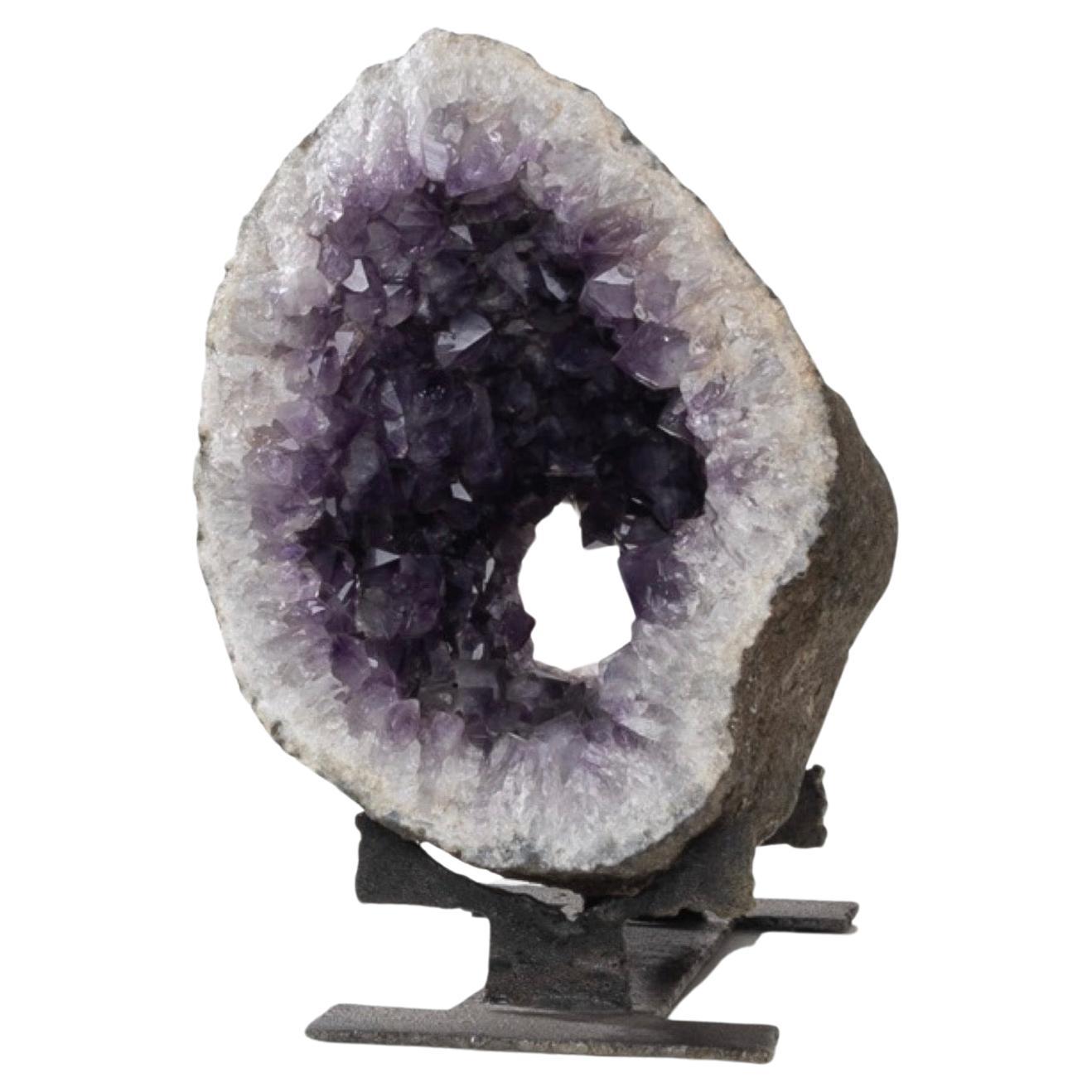 Brutalist sculpture bearing an amethyst geode by Pia Manu For Sale