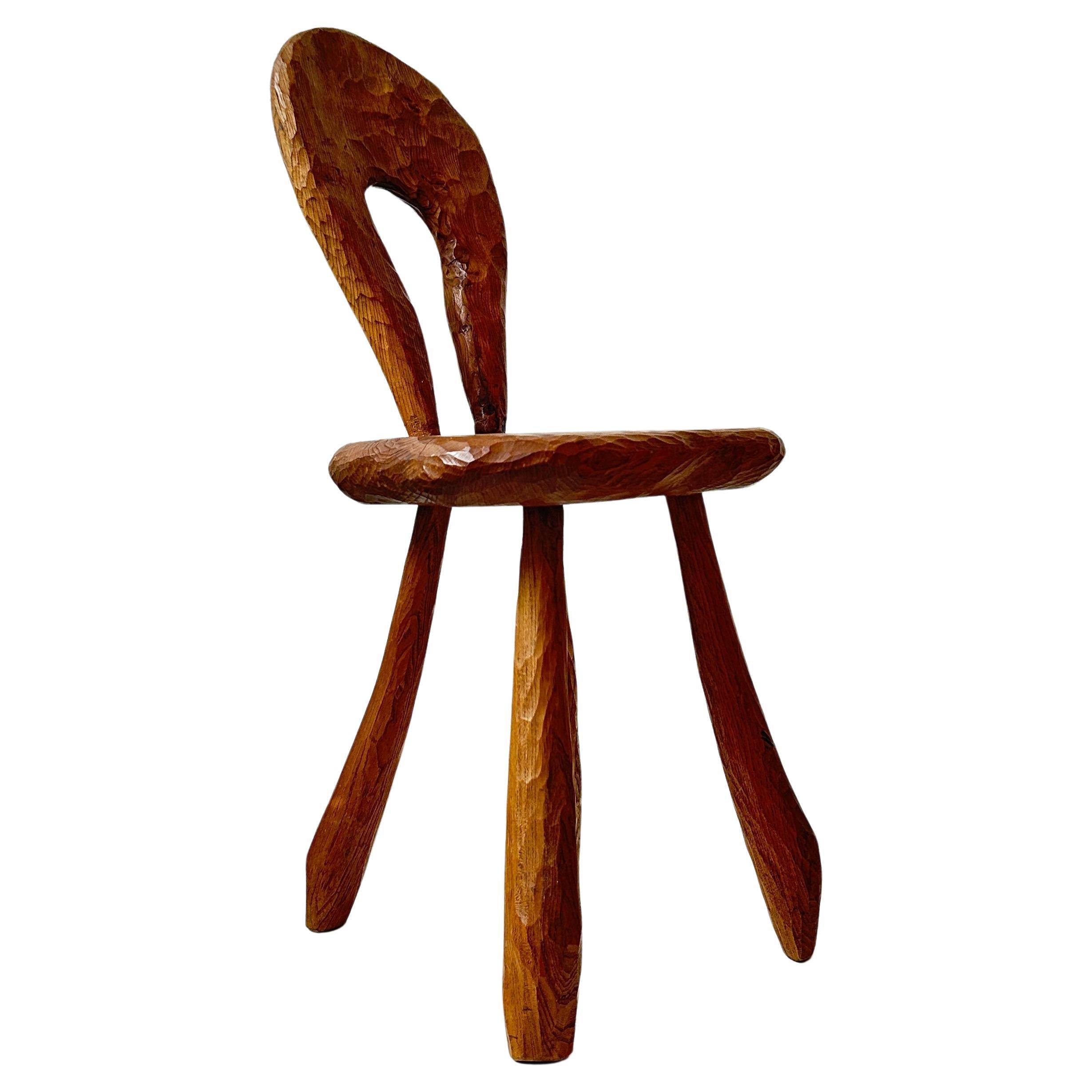 Chaises sculptées brutalistes en vente