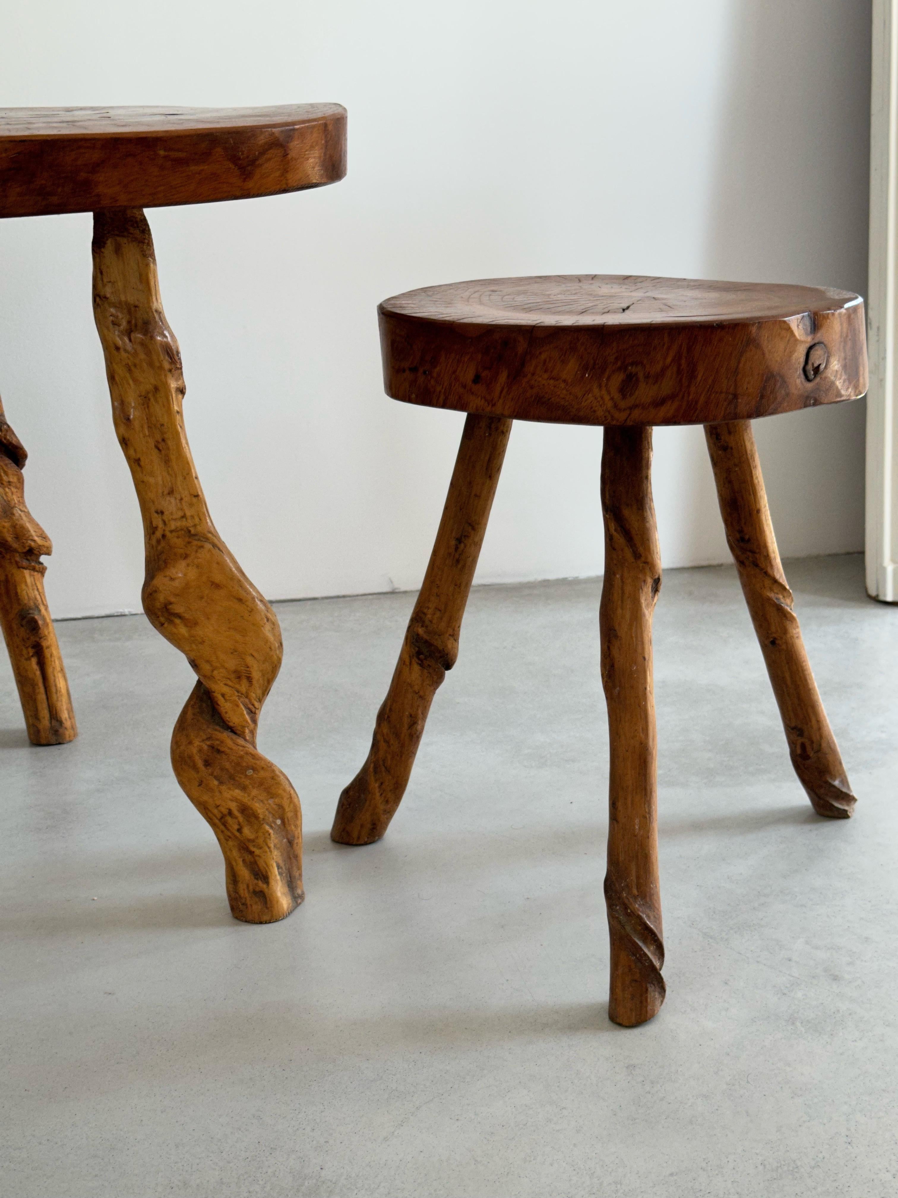Brutalist Set of 3 Low Stools and 1 Coffee Table, Solid Wood, France, 1960s For Sale 2