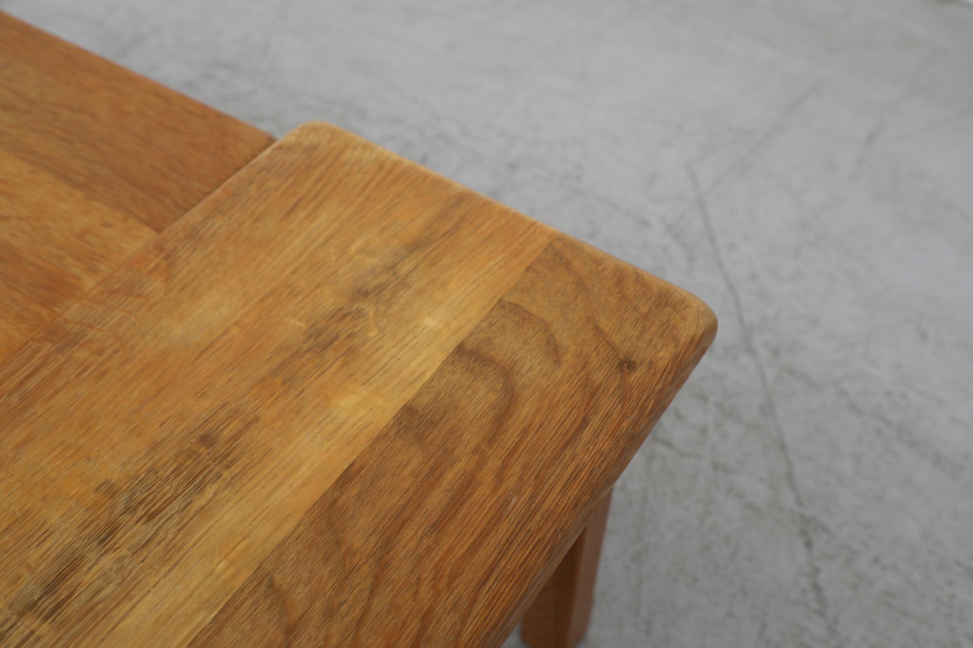 Brutalist Set of 3 Pierre Chapo Inspired Mid-Century Golden Oak Nesting Tables For Sale 4