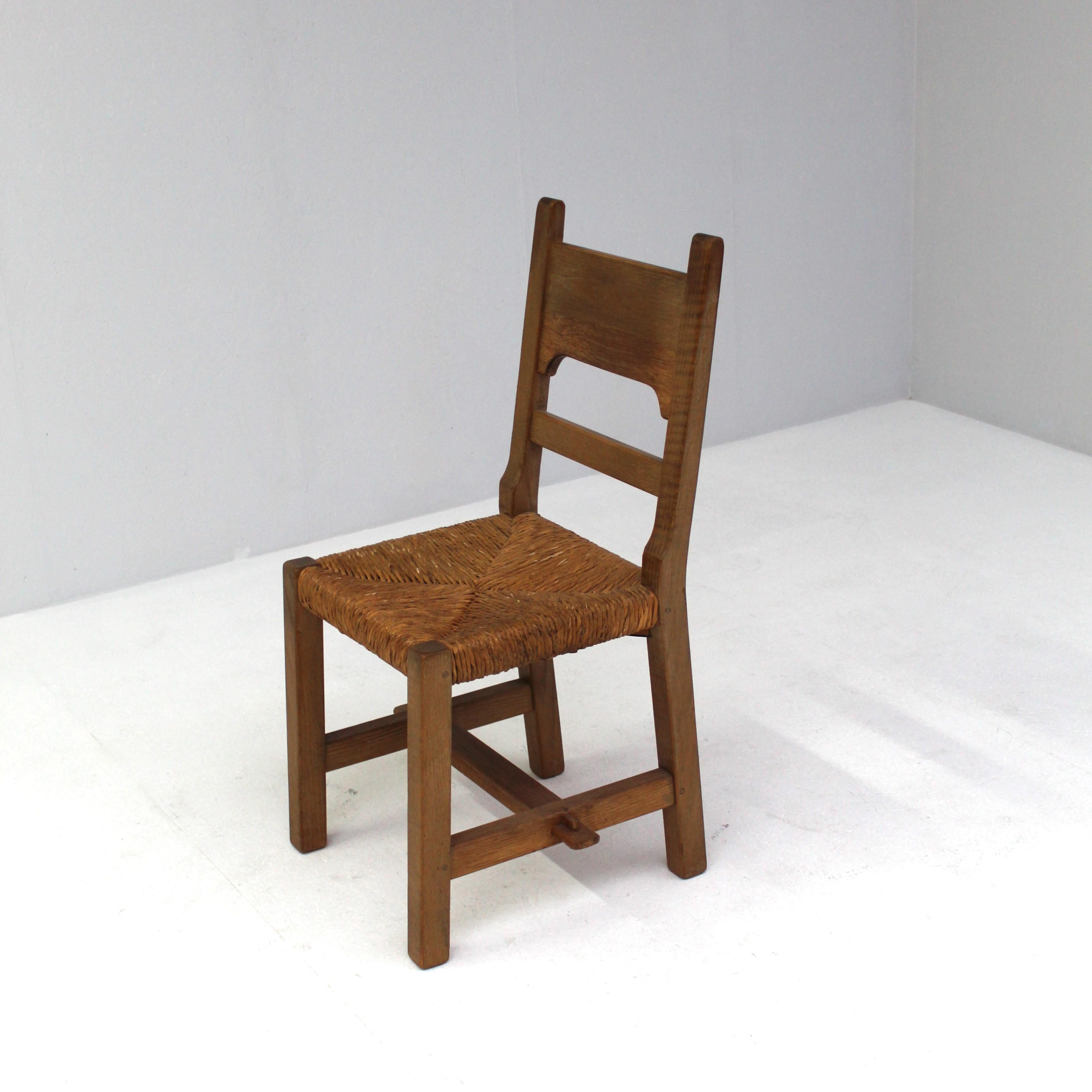 Brutalist set of 6 chairs with rush seat In Fair Condition In Antwerpen, BE