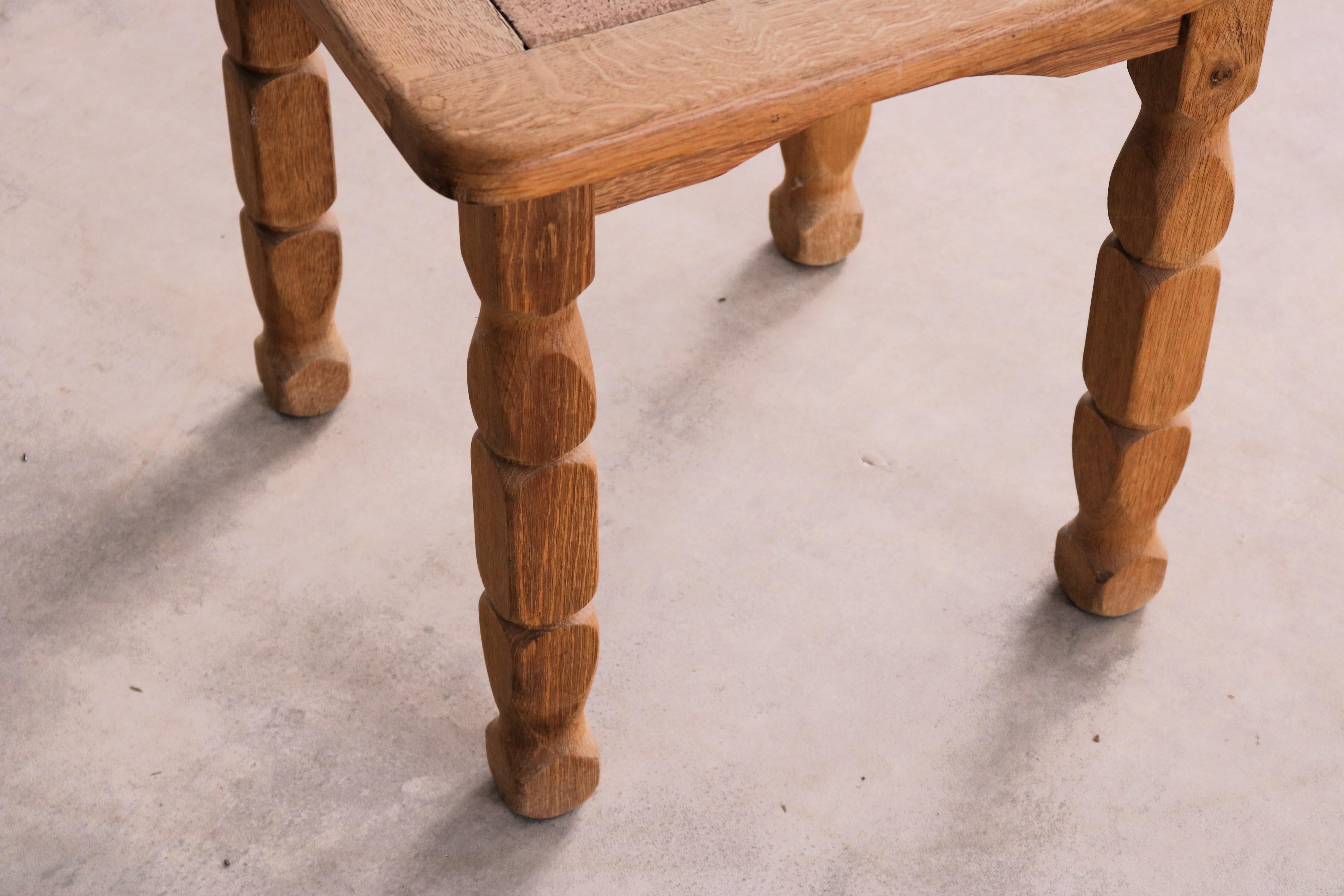 Mesa auxiliar brutalista  mesa pequeña  1960s  Danés Cerámico en venta
