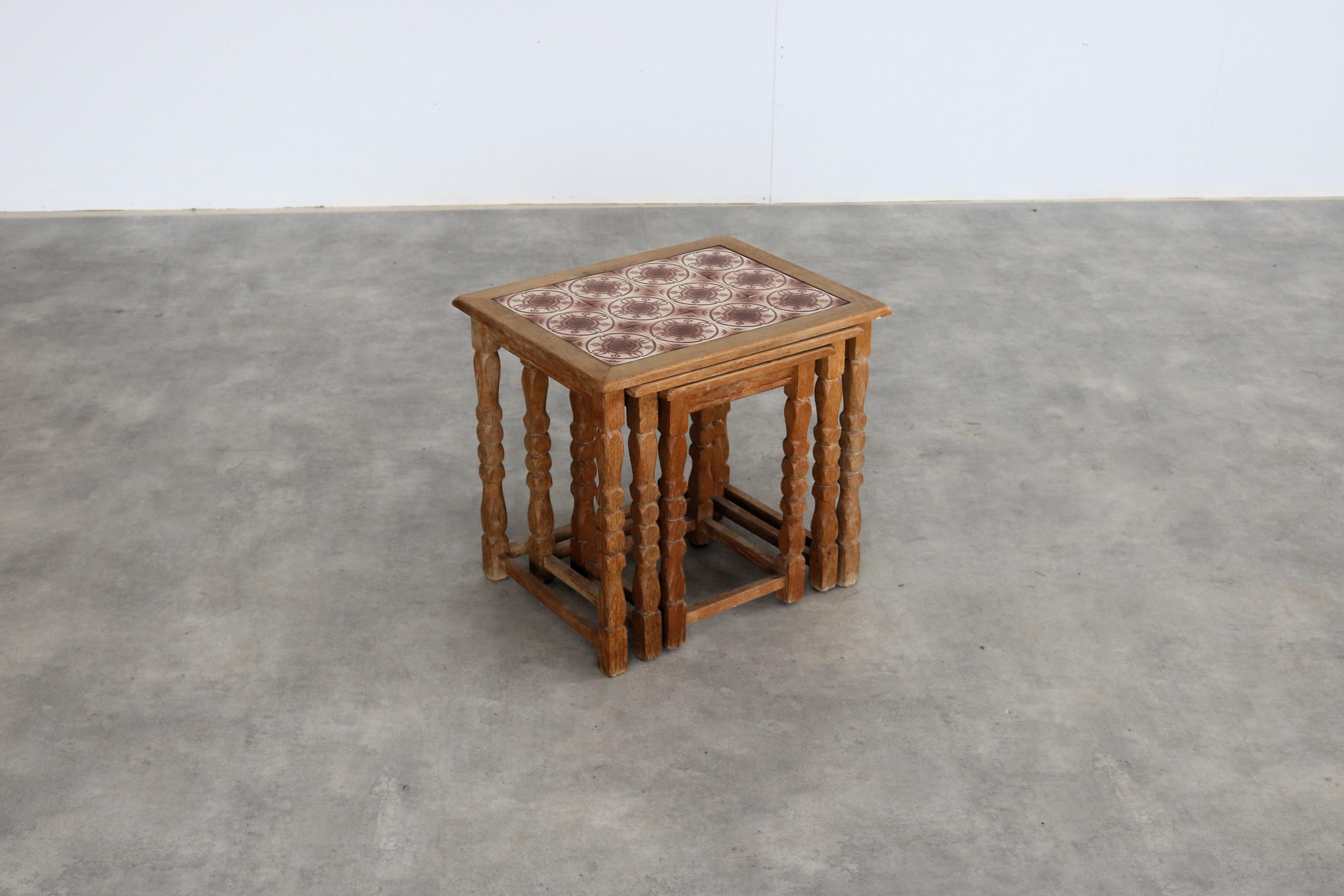 Mesas auxiliares brutalistas  mesas nido  1960s  Danés en Bueno estado para la venta en Lemmer, NL