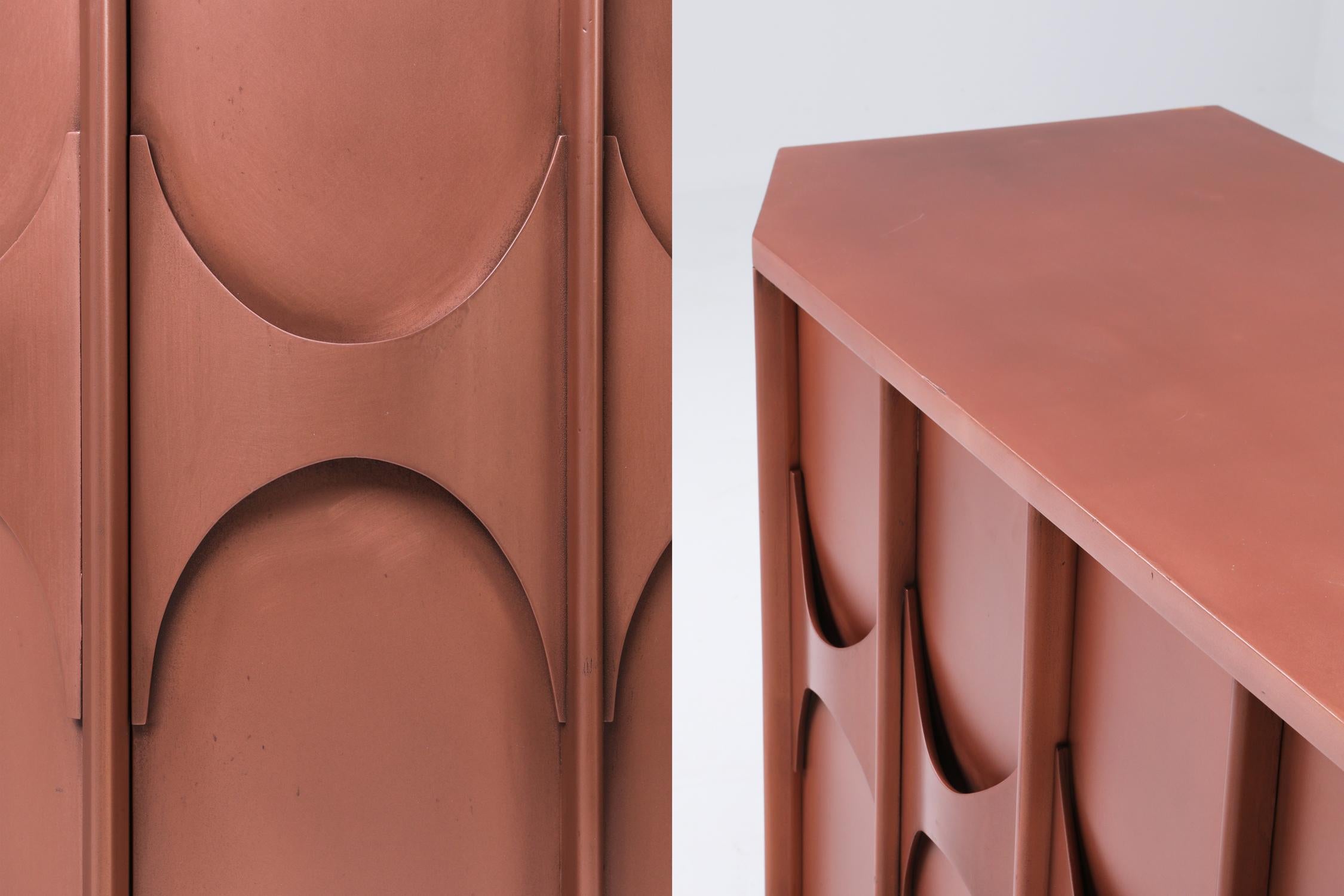Brutalistisches Sideboard aus Kupferlack, Belgien, 1960er Jahre 3