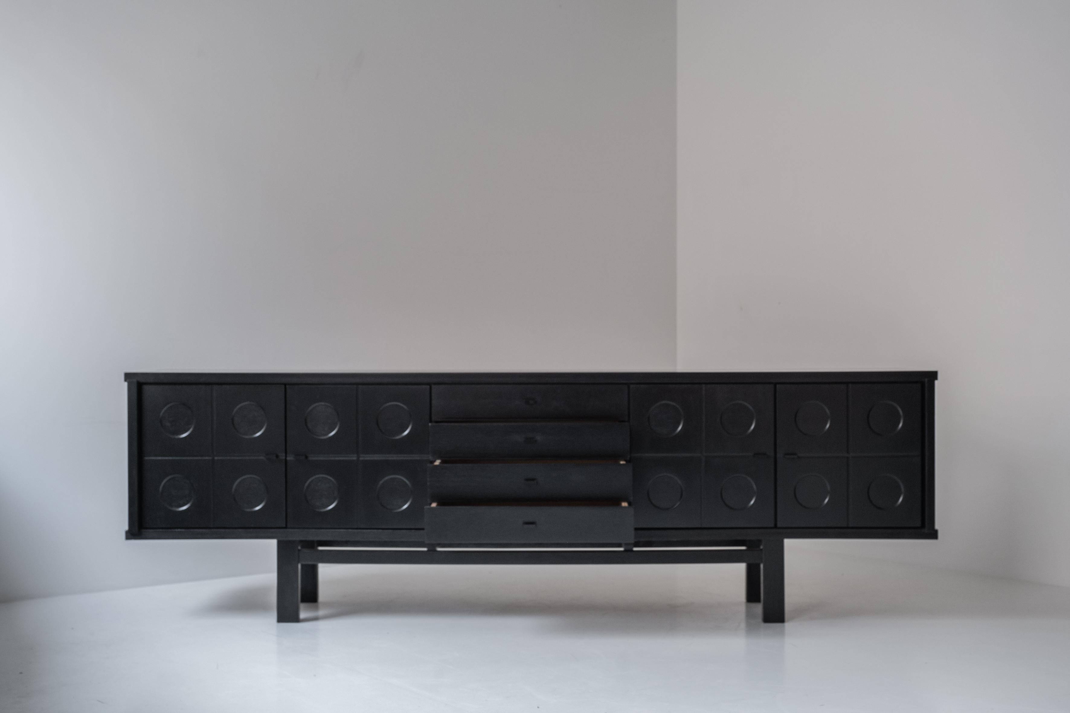 Brutalist sideboard in ebonized oak from the 1970’s.  In Good Condition For Sale In Antwerp, BE
