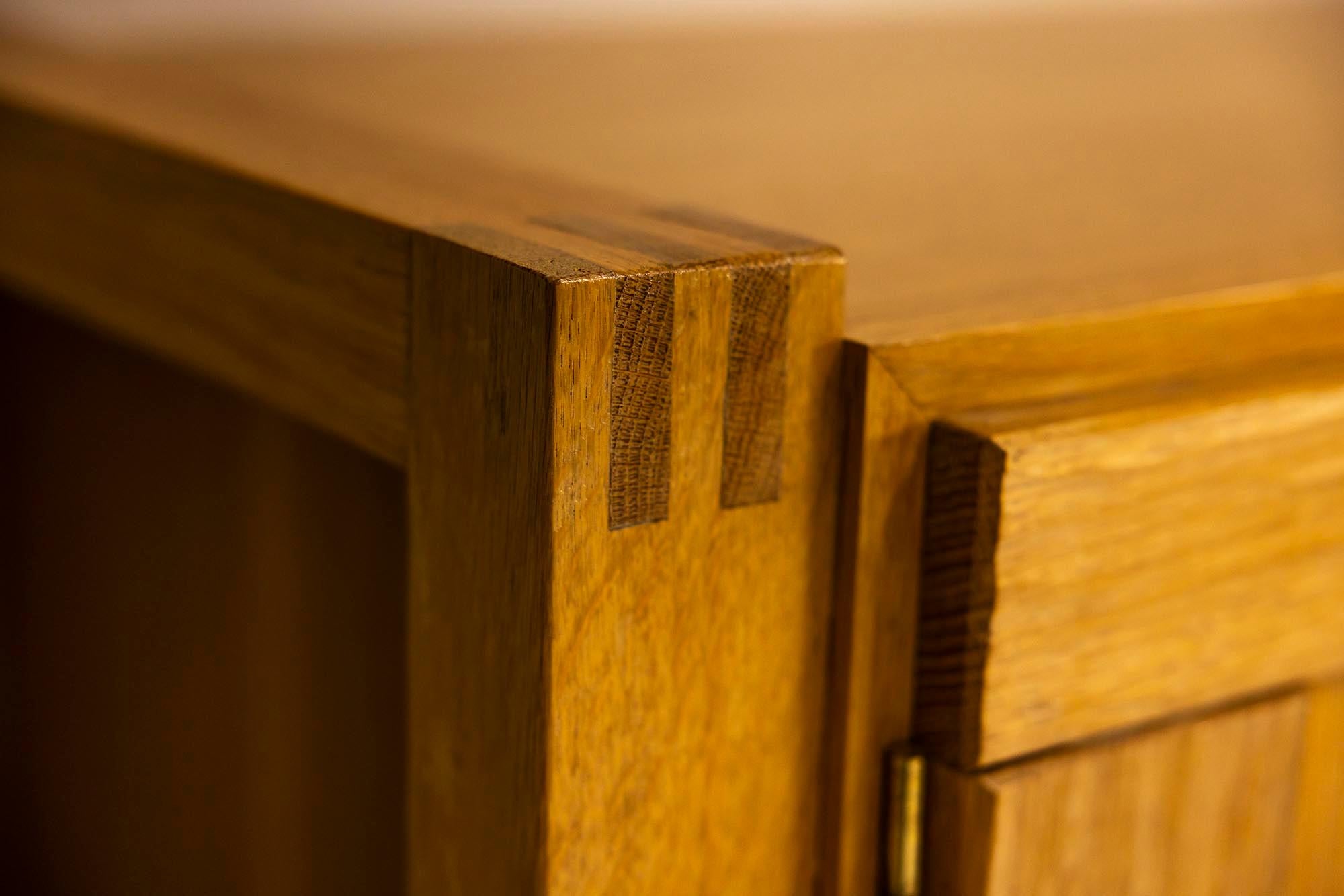 Credenza brutalista in Oak, anni '80 in vendita 4