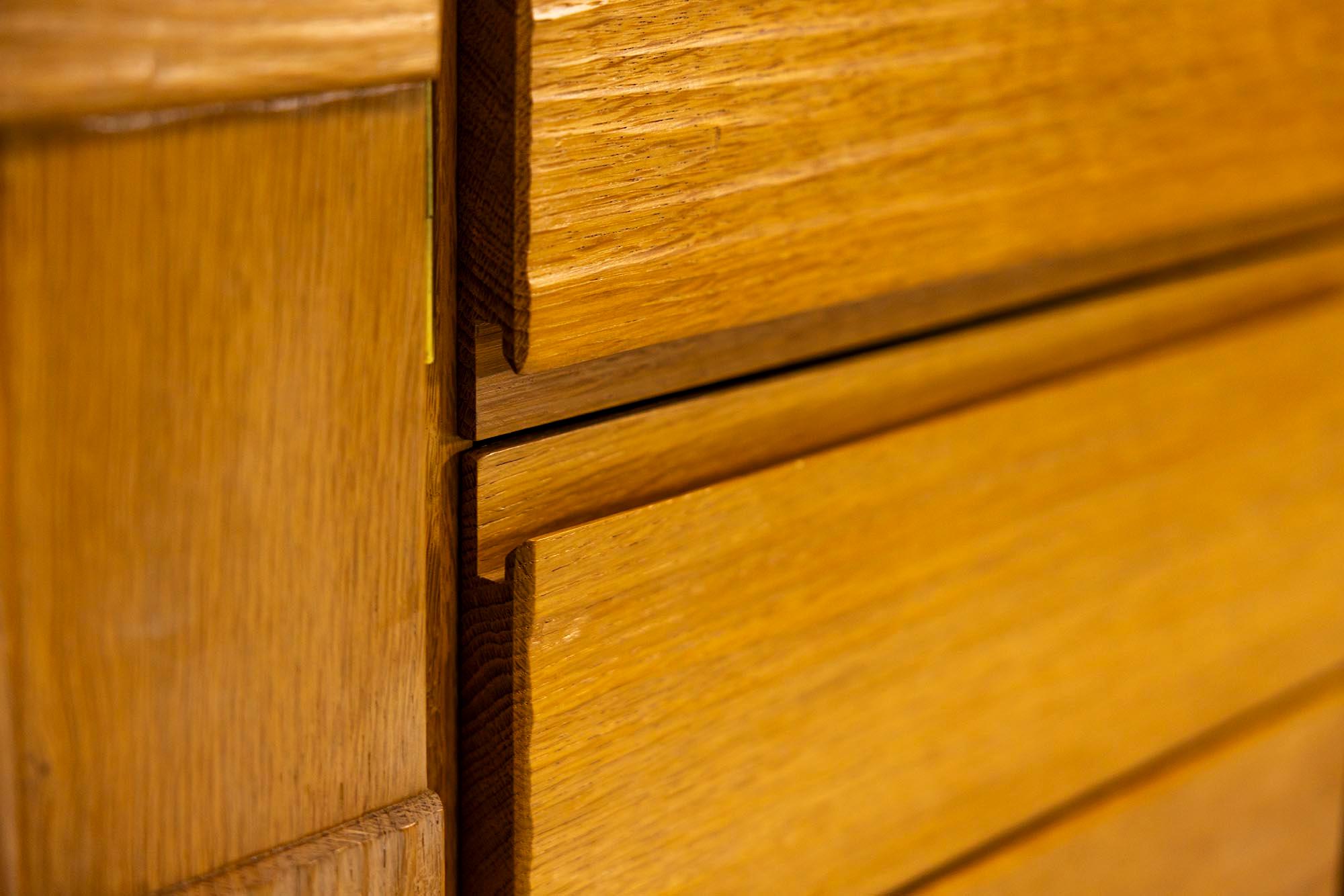 Credenza brutalista in Oak, anni '80 in vendita 1