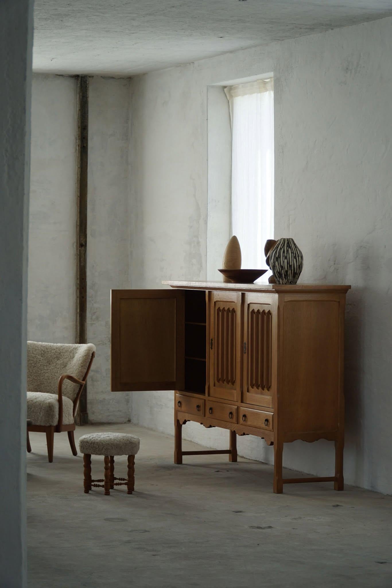 Brutalist Sideboard in Oak, Danish Mid Century Modern, Kjærnulf Style, 1960s For Sale 4