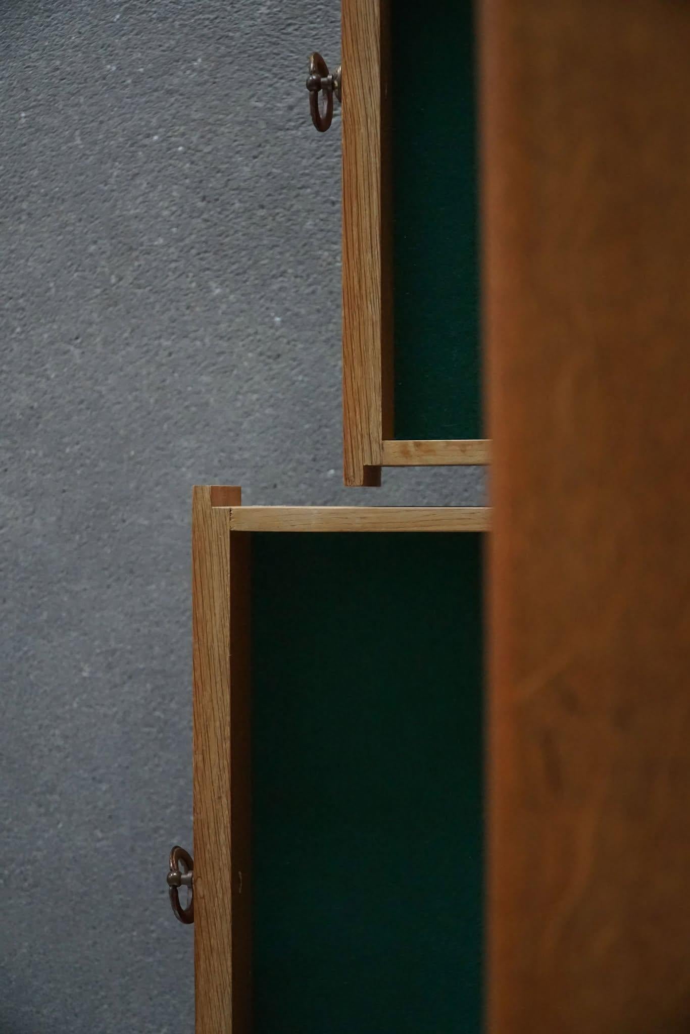Brutalist Sideboard in Oak, Mid Century, Made by a Danish Cabinetmaker, 1960s In Good Condition For Sale In Odense, DK