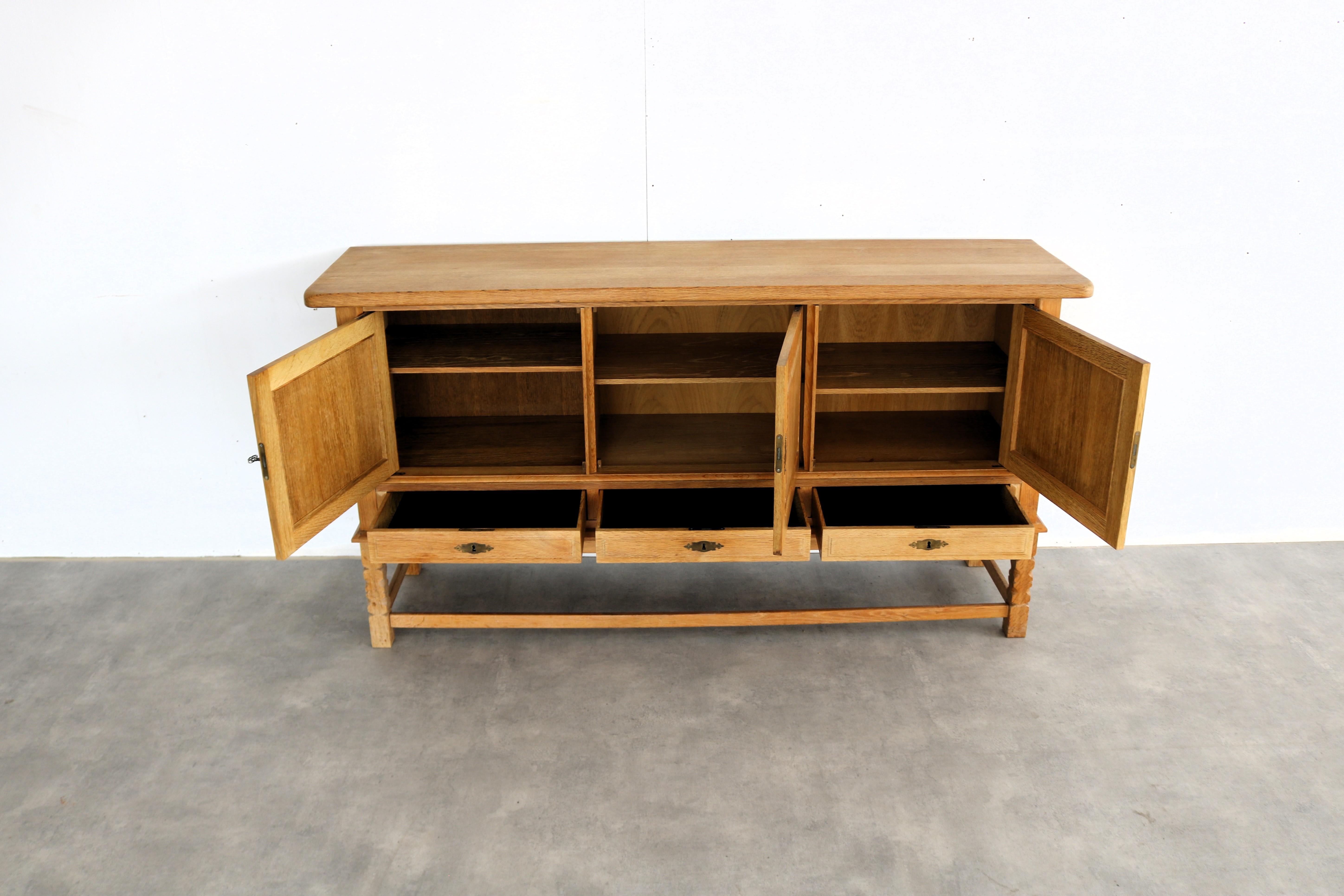 brutalistisches Sideboard  Eiche  Anrichte  60s  Dänisch im Angebot 6