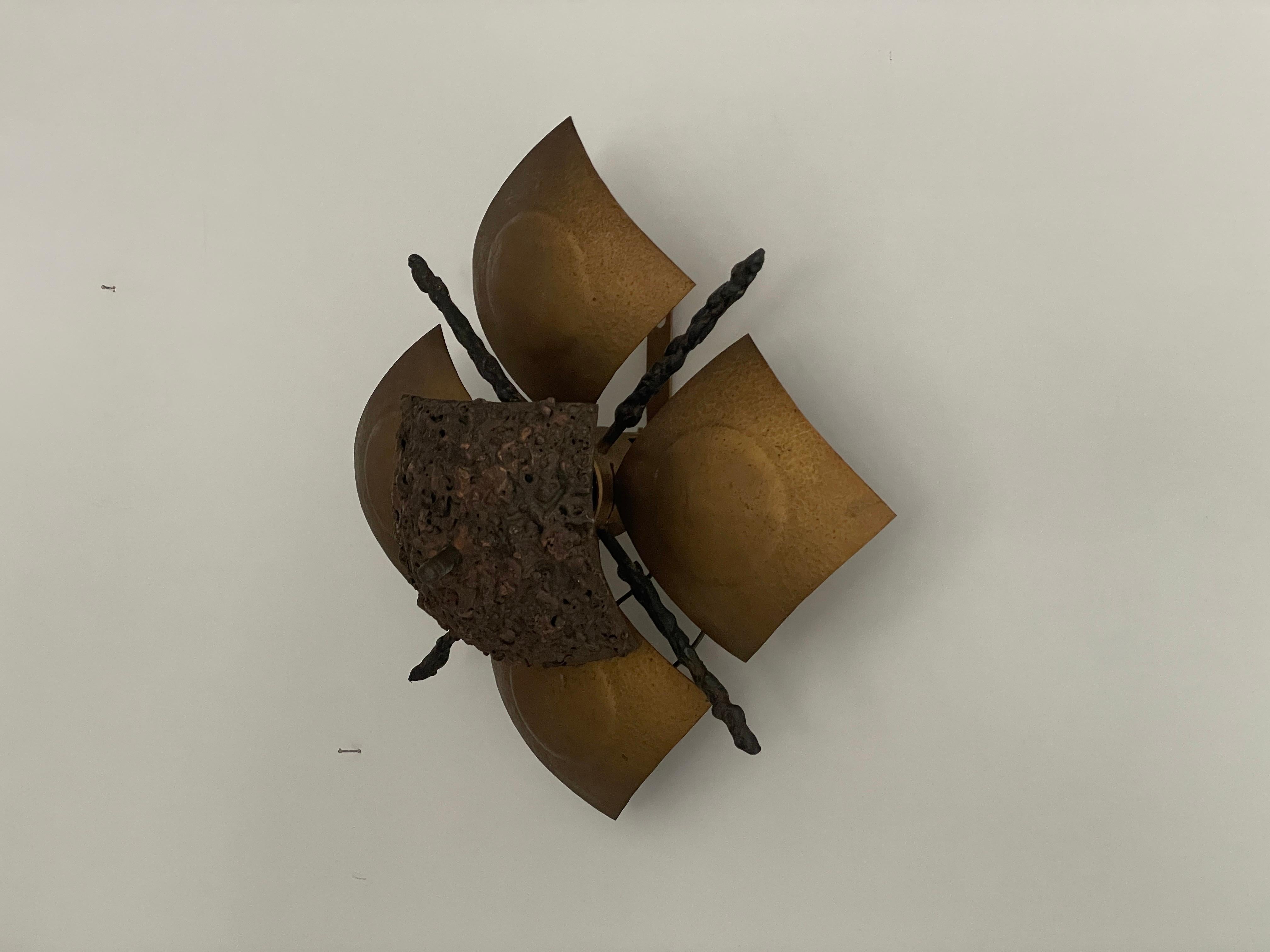 Lampe murale brutaliste, années 1950, Allemagne Excellent état - En vente à Hagenbach, DE