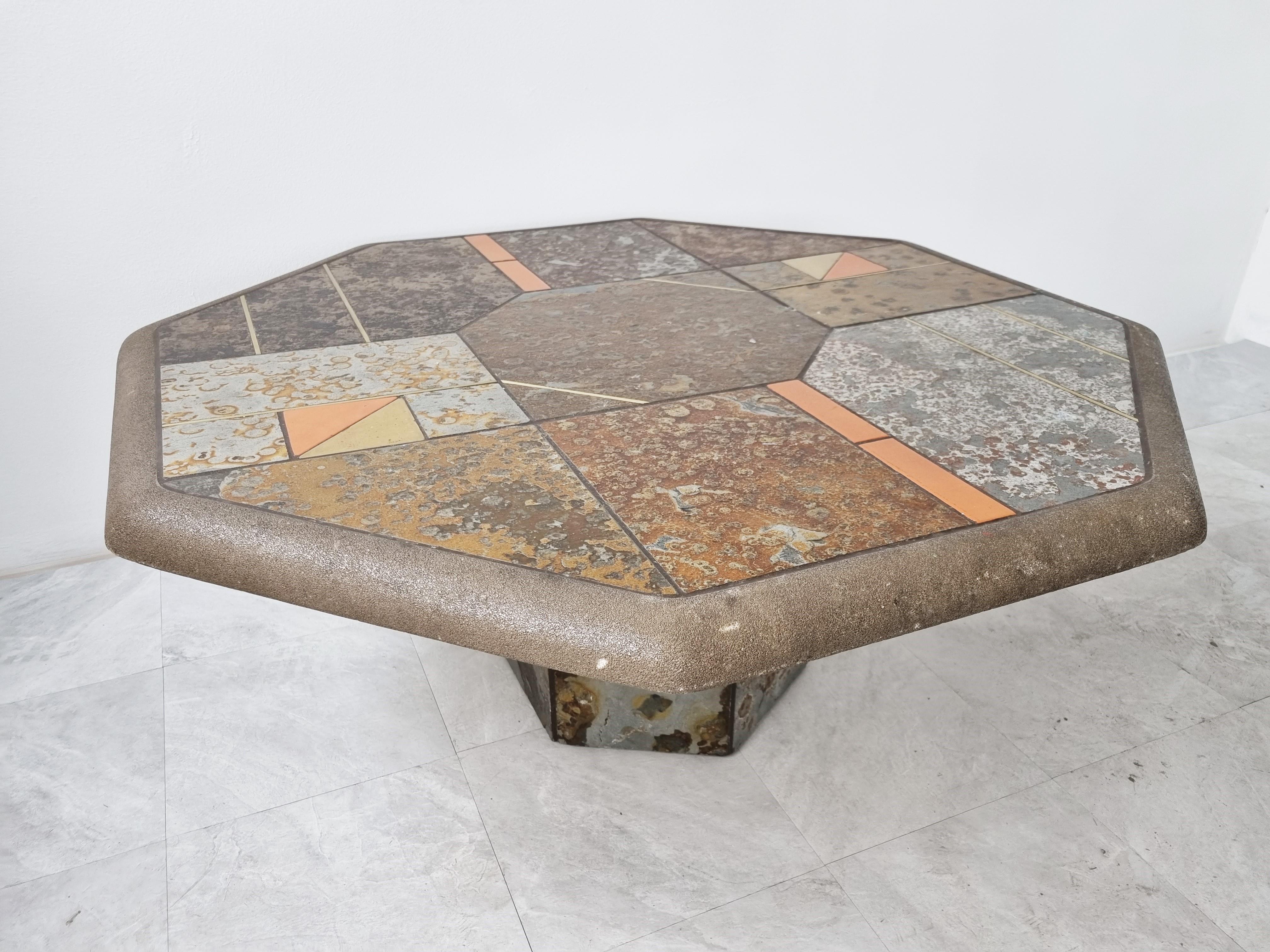 Brutalist Slate Coffee Table, 1970s In Good Condition For Sale In HEVERLEE, BE